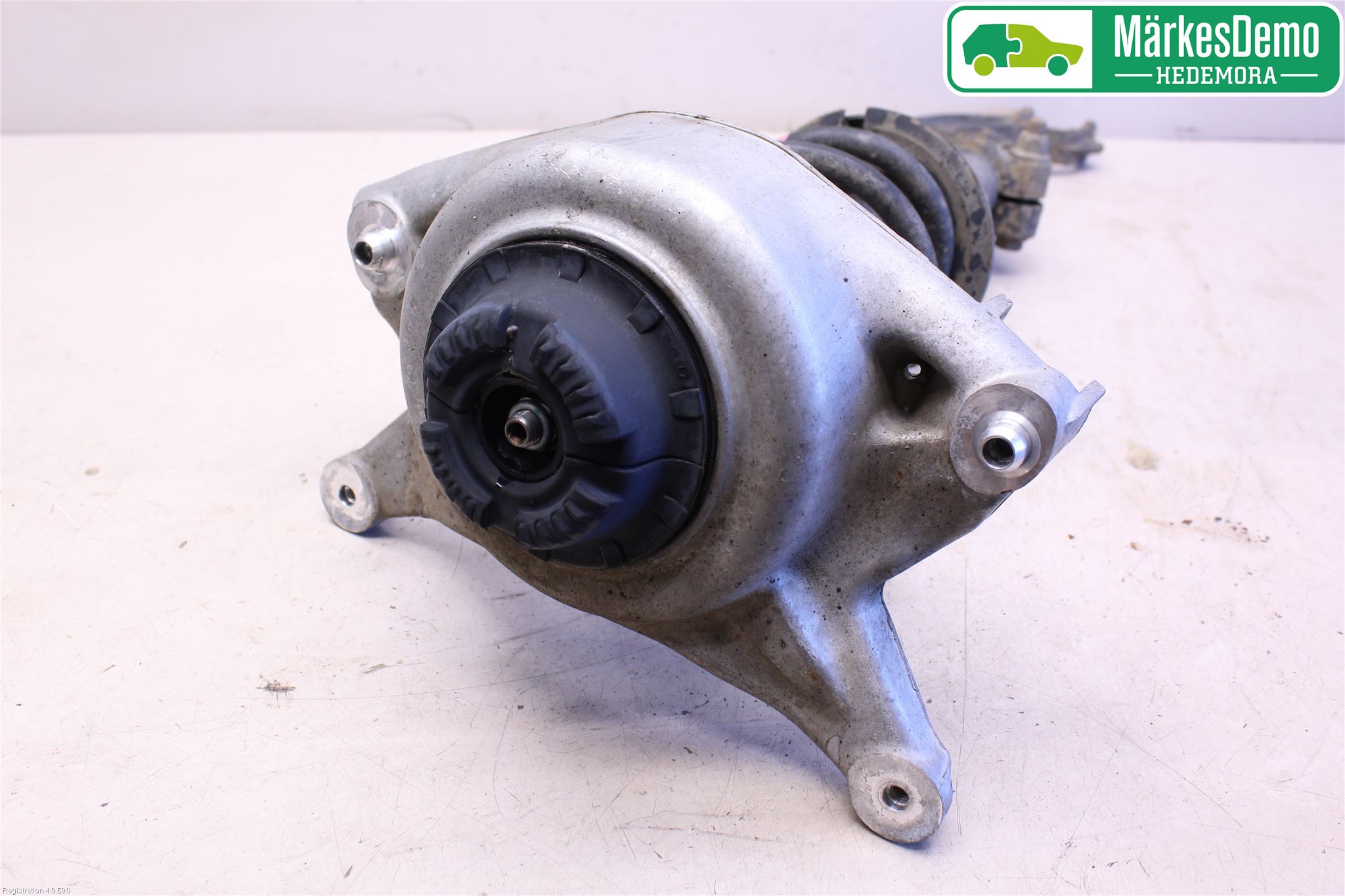 Audi A4 12-15 Fjäderben Fram Vänster