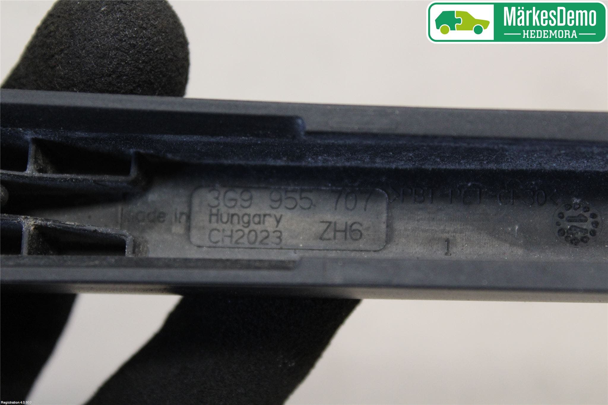 Volkswagen VW PASSAT 15-19 Torkararm-Bakruta