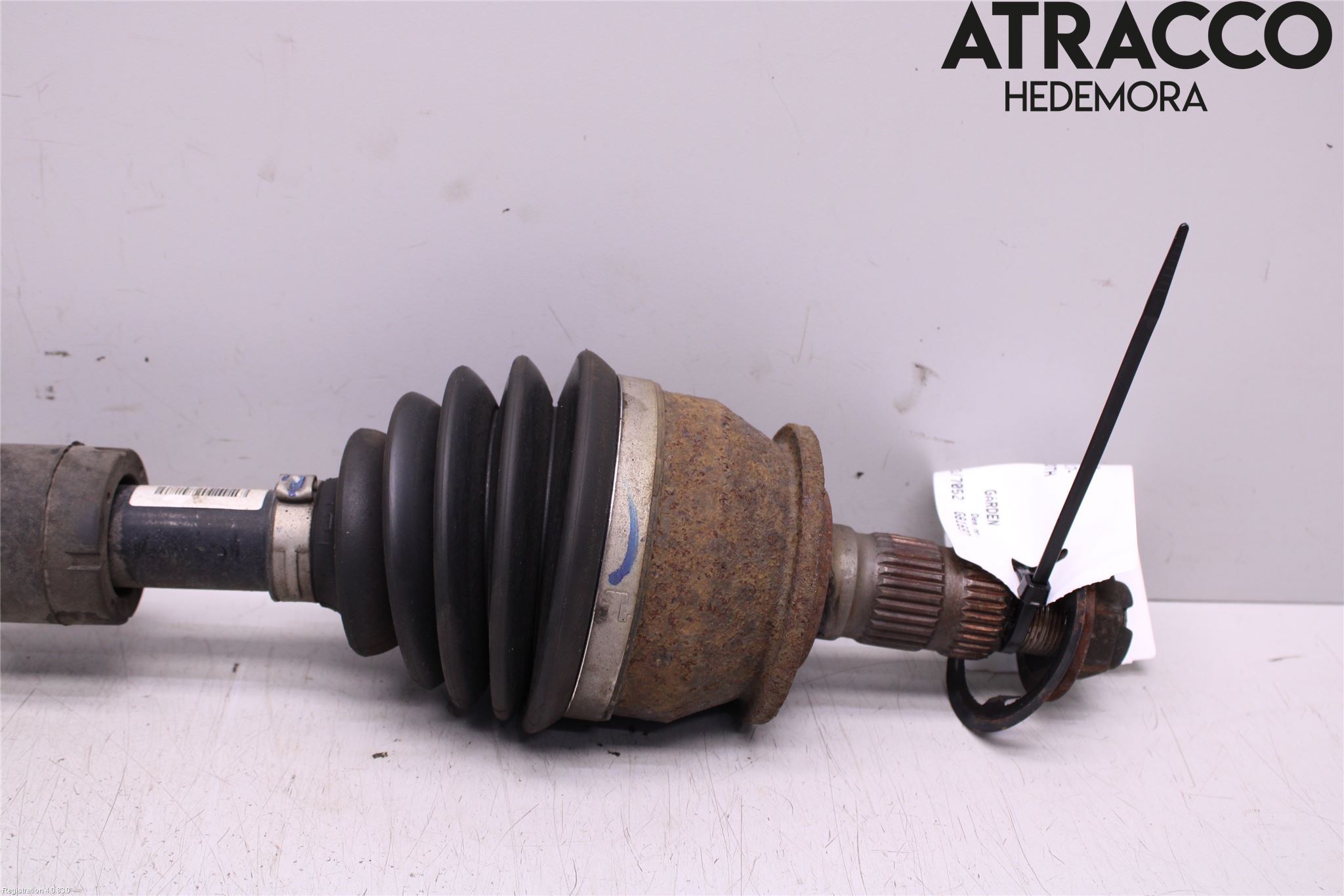 Opel INSIGNIA 17- Drivaxel Fram Höger