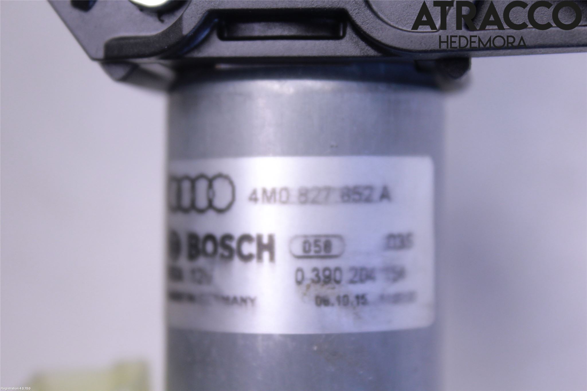 Audi Q7/SQ7 Bakluckeöppnare Automatisk