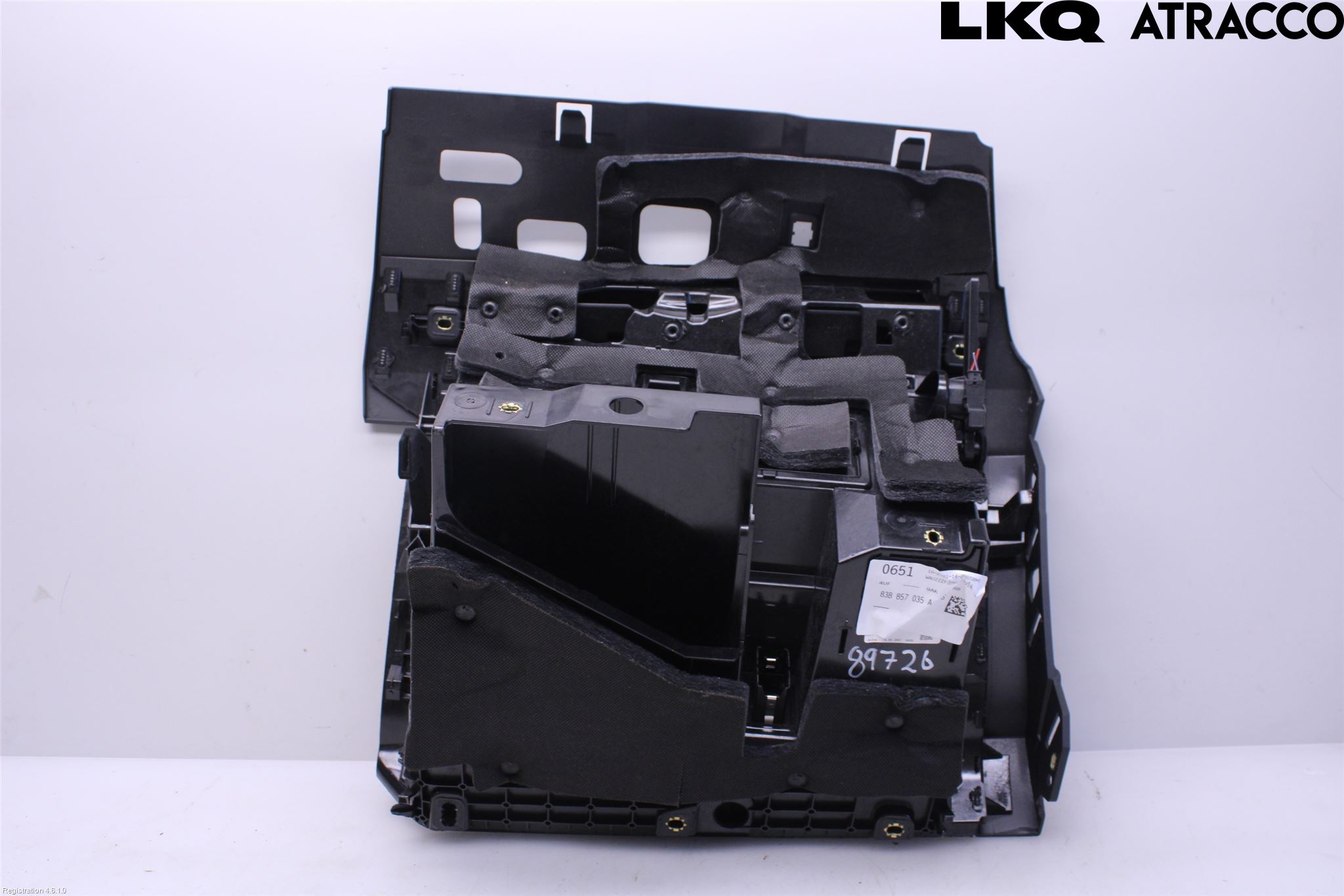 Audi Q3 F3 19- Handskfack