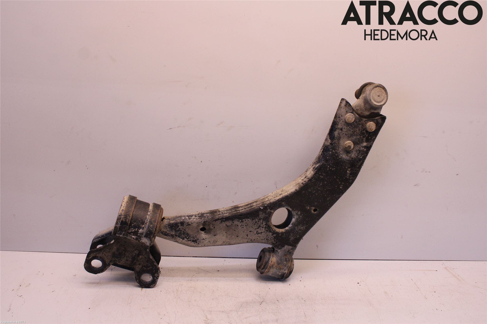 Ford FOCUS 15-18 Bärarm Fram Undre Hö
