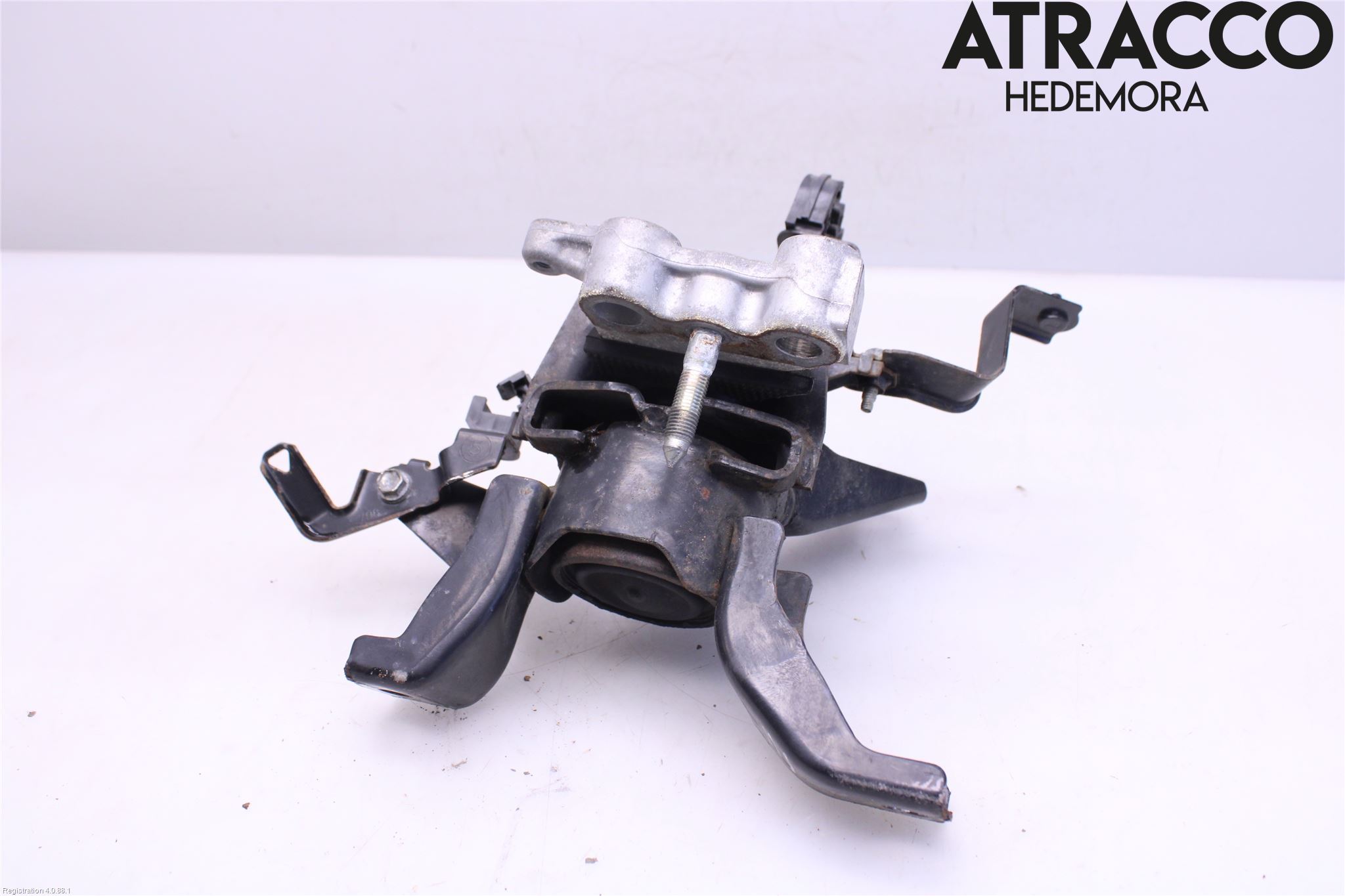 Lexus CT 200h Motorfäste