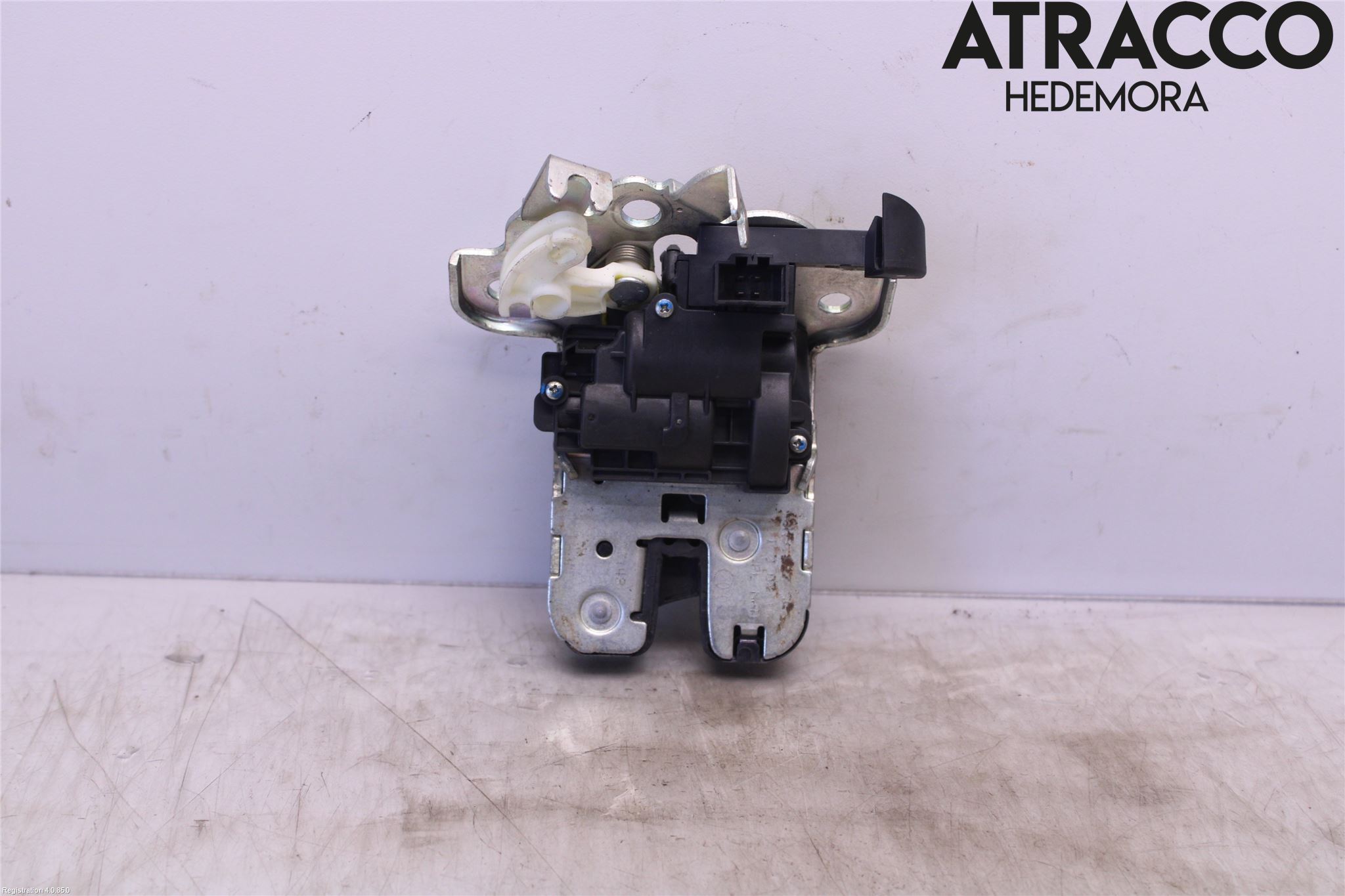 Audi A4/S4 08-11 Låskista Baklucka