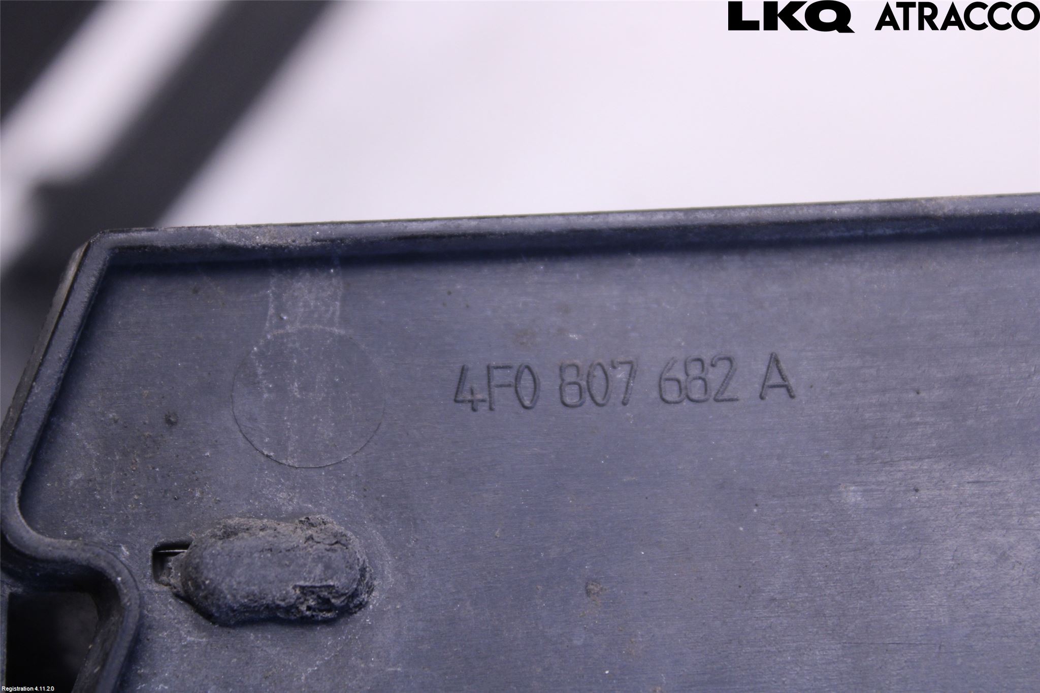 Audi A6/S6     05-11 Dimljussarg Fram