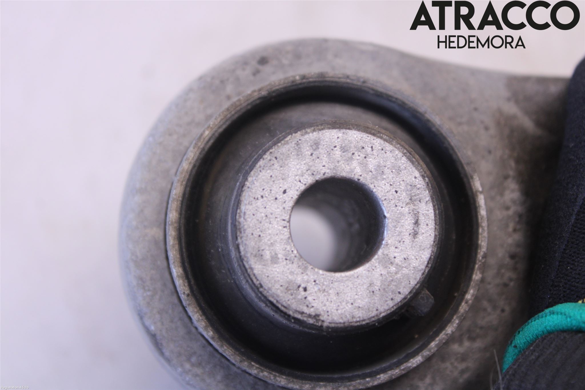 BMW 5 F10/F11/F18 09-17 Bärarm Fram Undre Hö