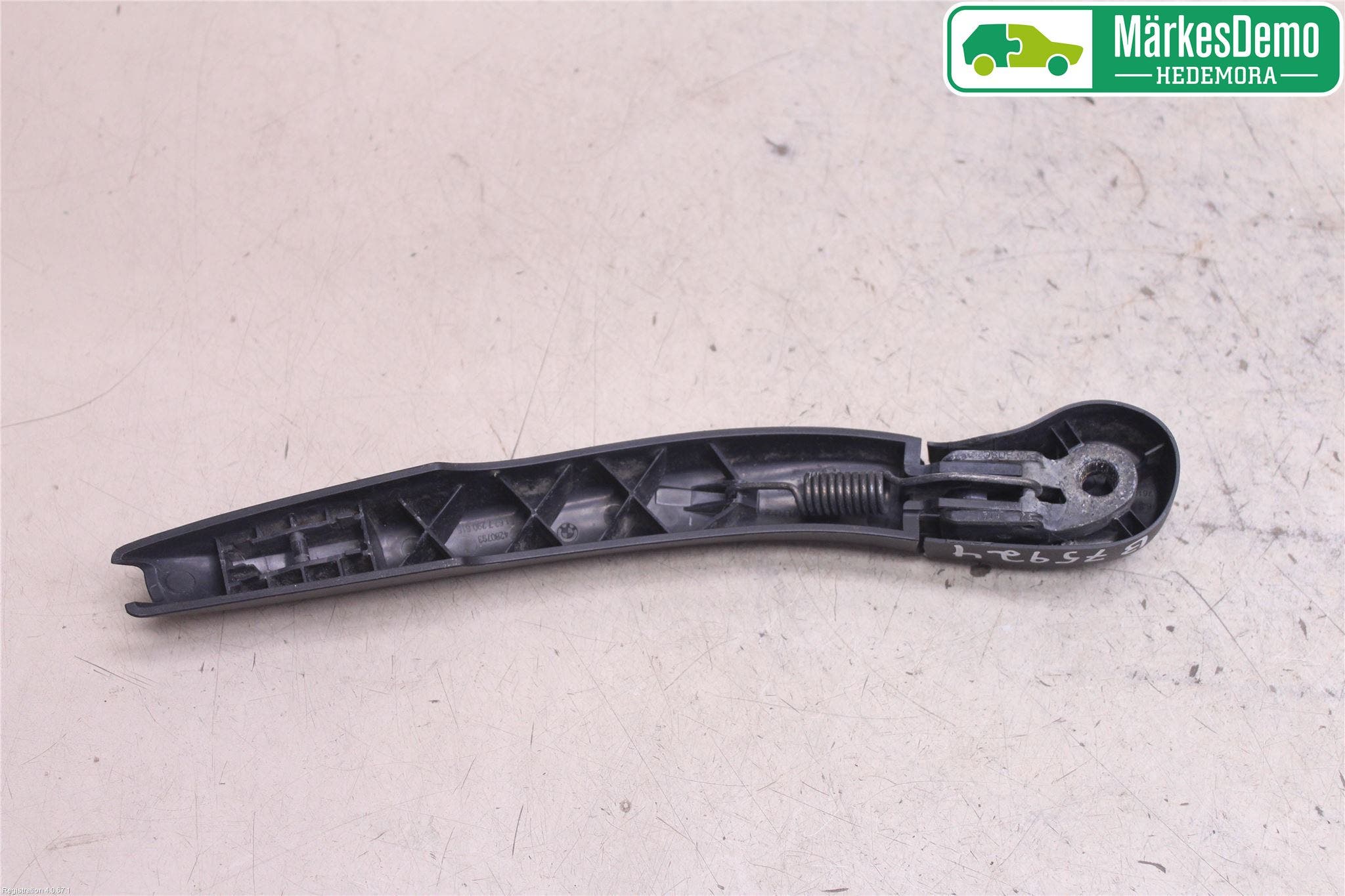 BMW 3 F30/F31/F80 12-19 Torkararm-Bakruta