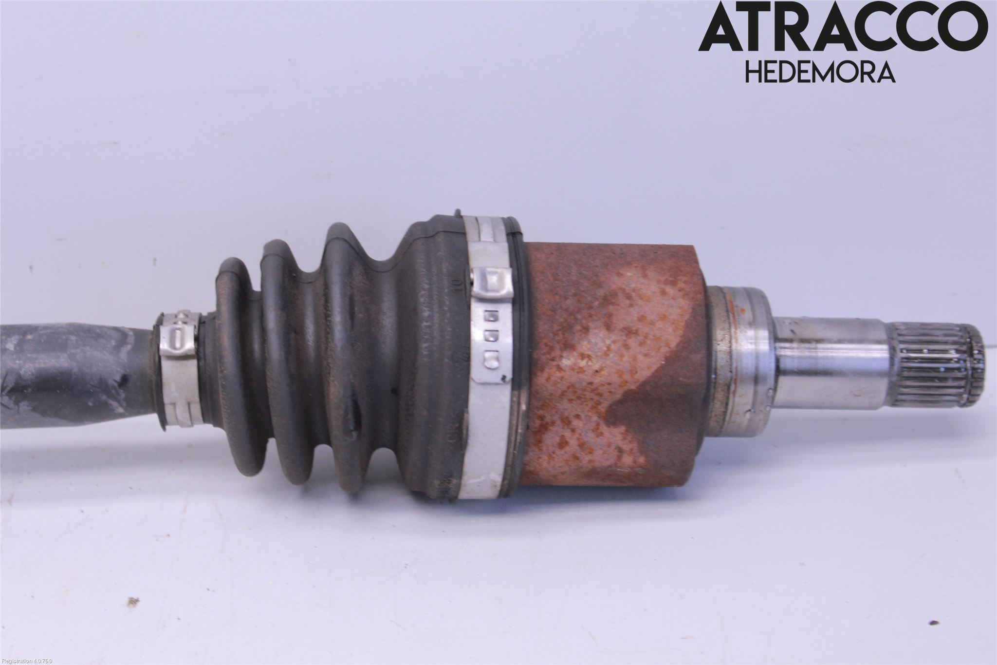 Volkswagen VW UP! / E-UP! Drivaxel Fram Höger