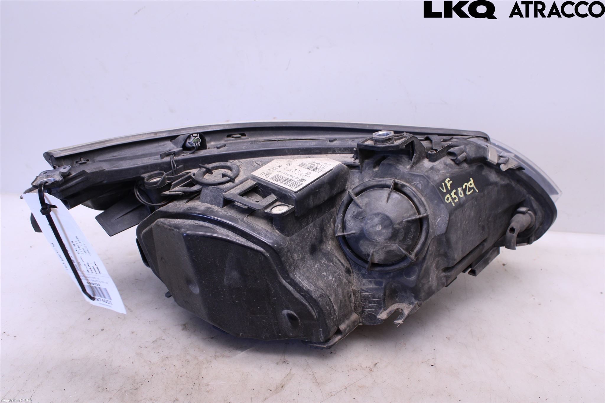 BMW 5 E60/61 Sed/Tou 02-10 Strålkastare Vänster