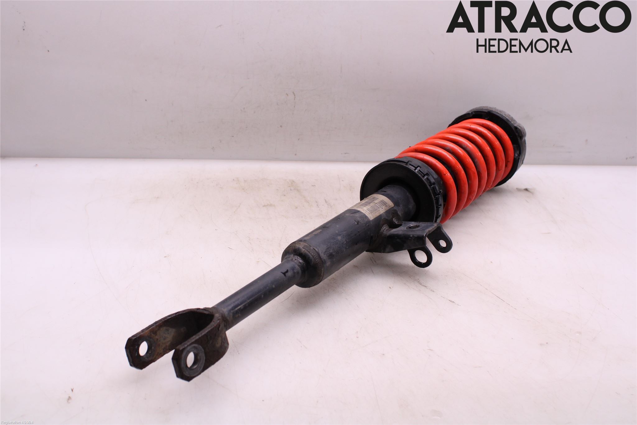 BMW 5 F10/F11/F18 09-17 Fjäderben Fram Vänster
