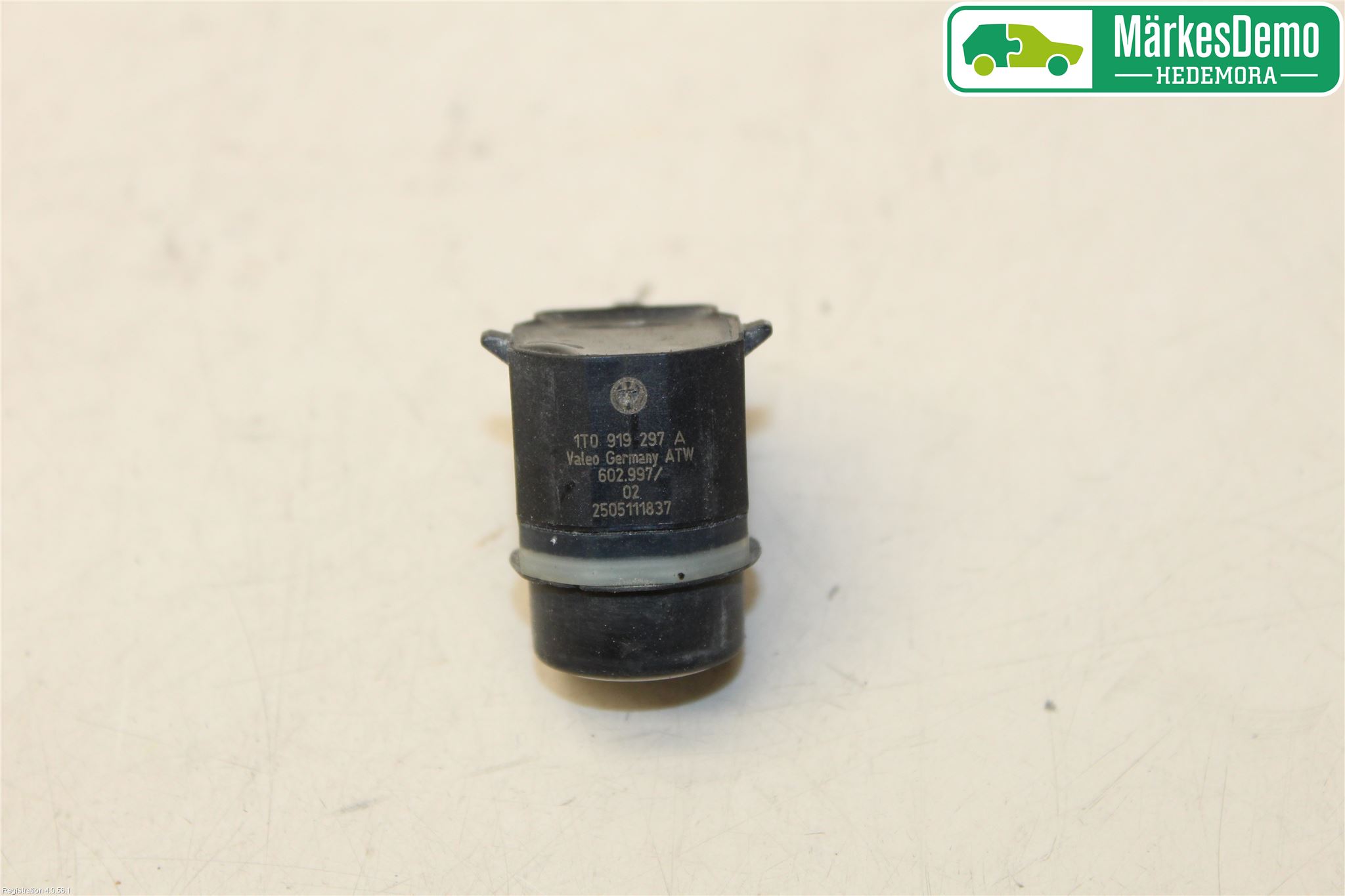 Skoda SUPERB 09-15 Parkeringshjälp Frontsensor