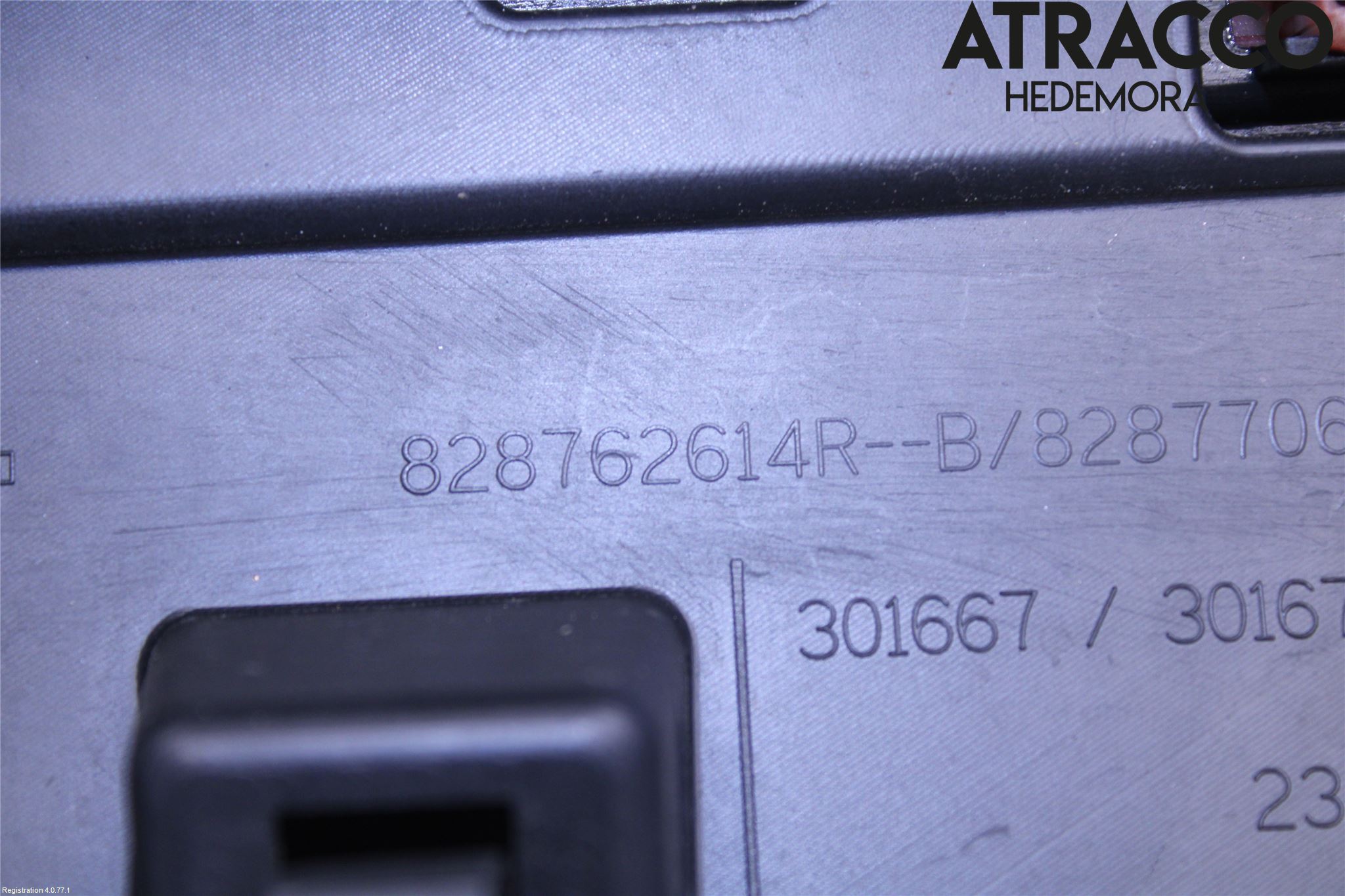 Renault CLIO IV 12-16 Dörr Dekorlist Bak Hö