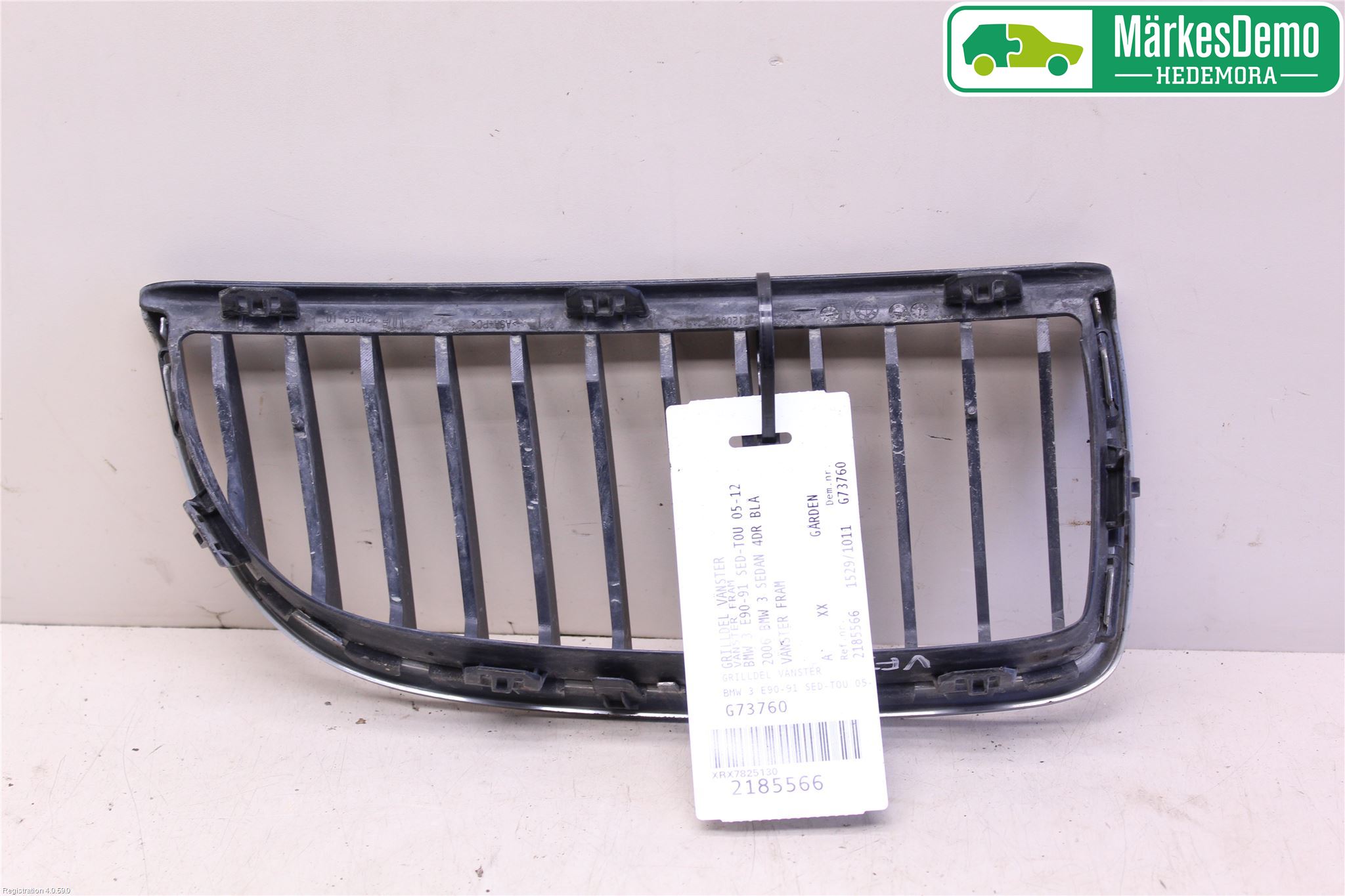 BMW 3 E90/91 SED/TOU 05-12 Grilldel Vänster