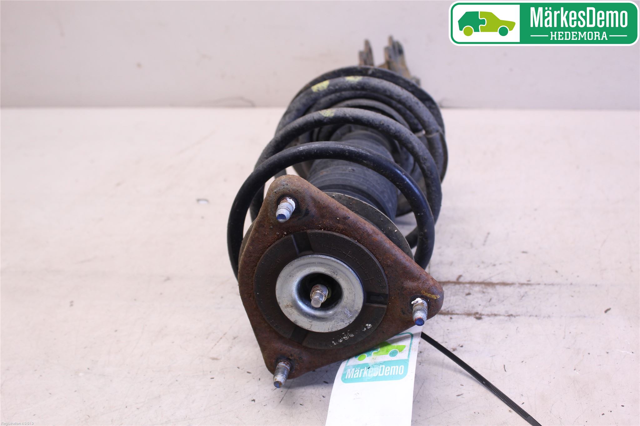 Hyundai i30 GD 13-17 Fjäderben Fram Vänster