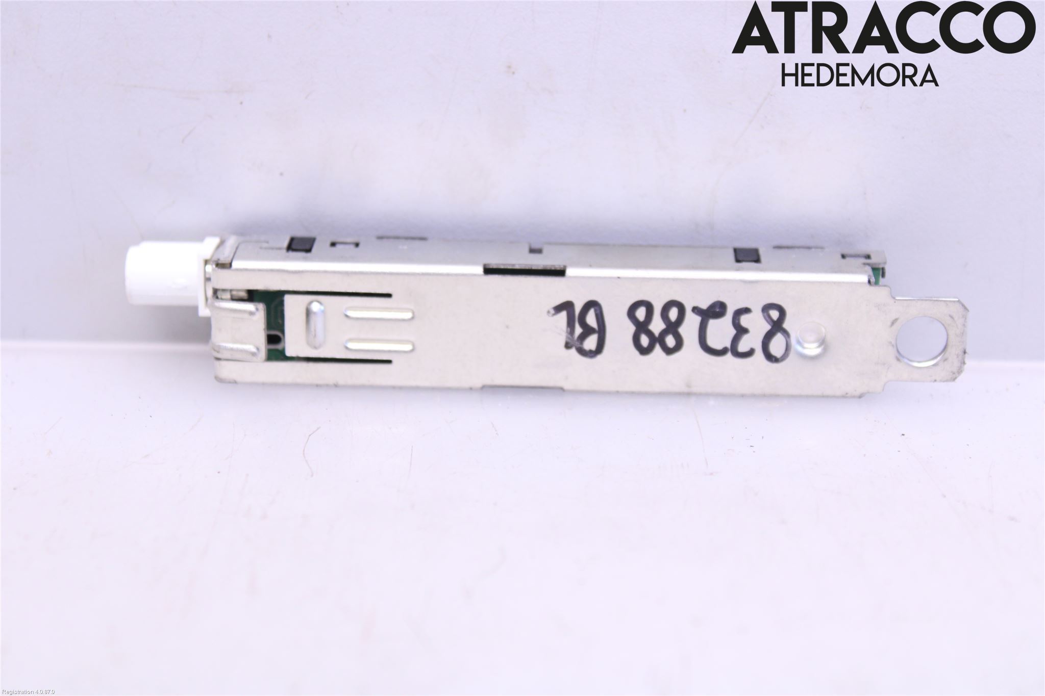 Audi Q3 8U 12-18 Antennförstärkare