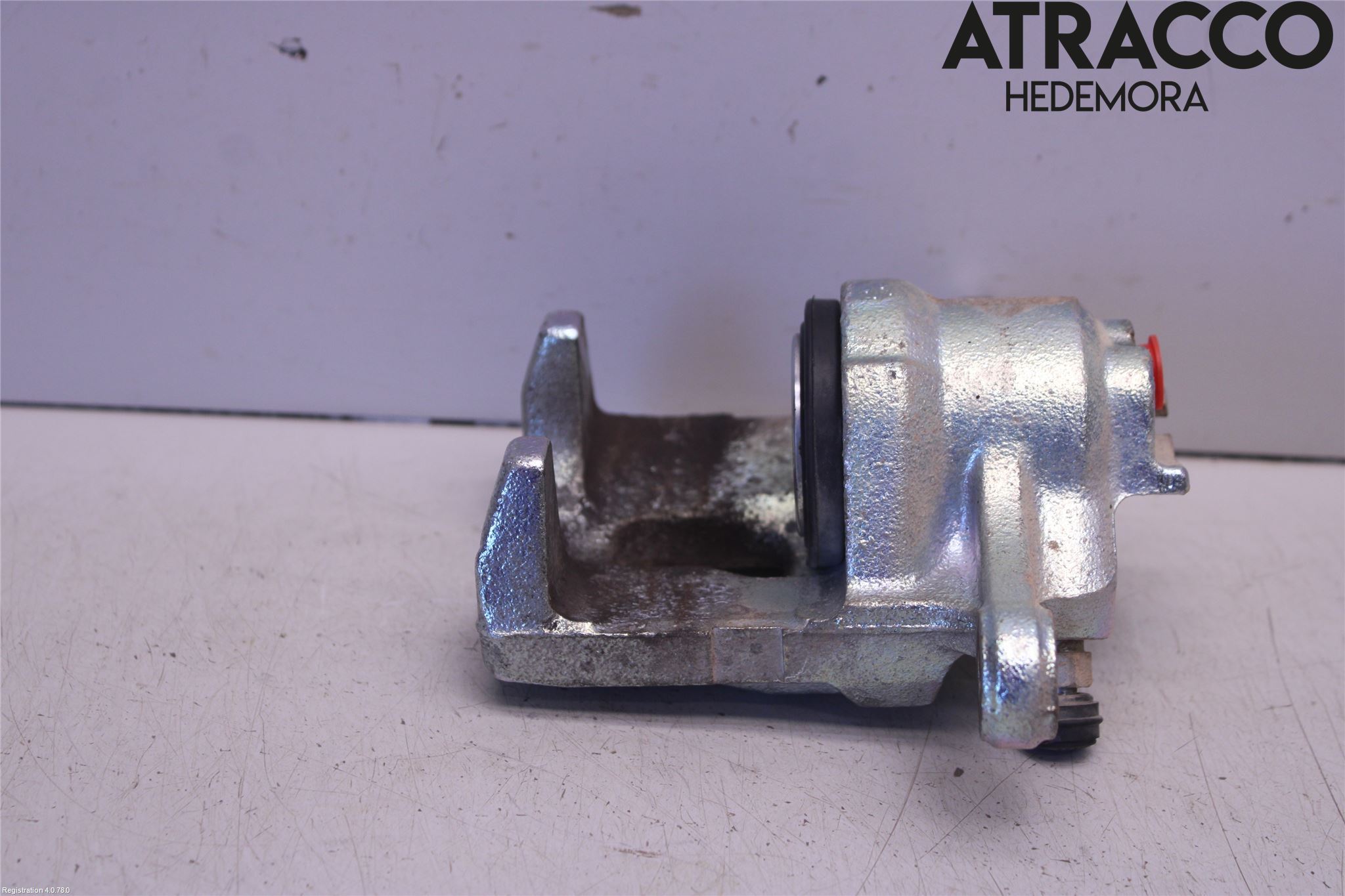 Subaru LEGACY    04-06 Bromsok Bak Vänster
