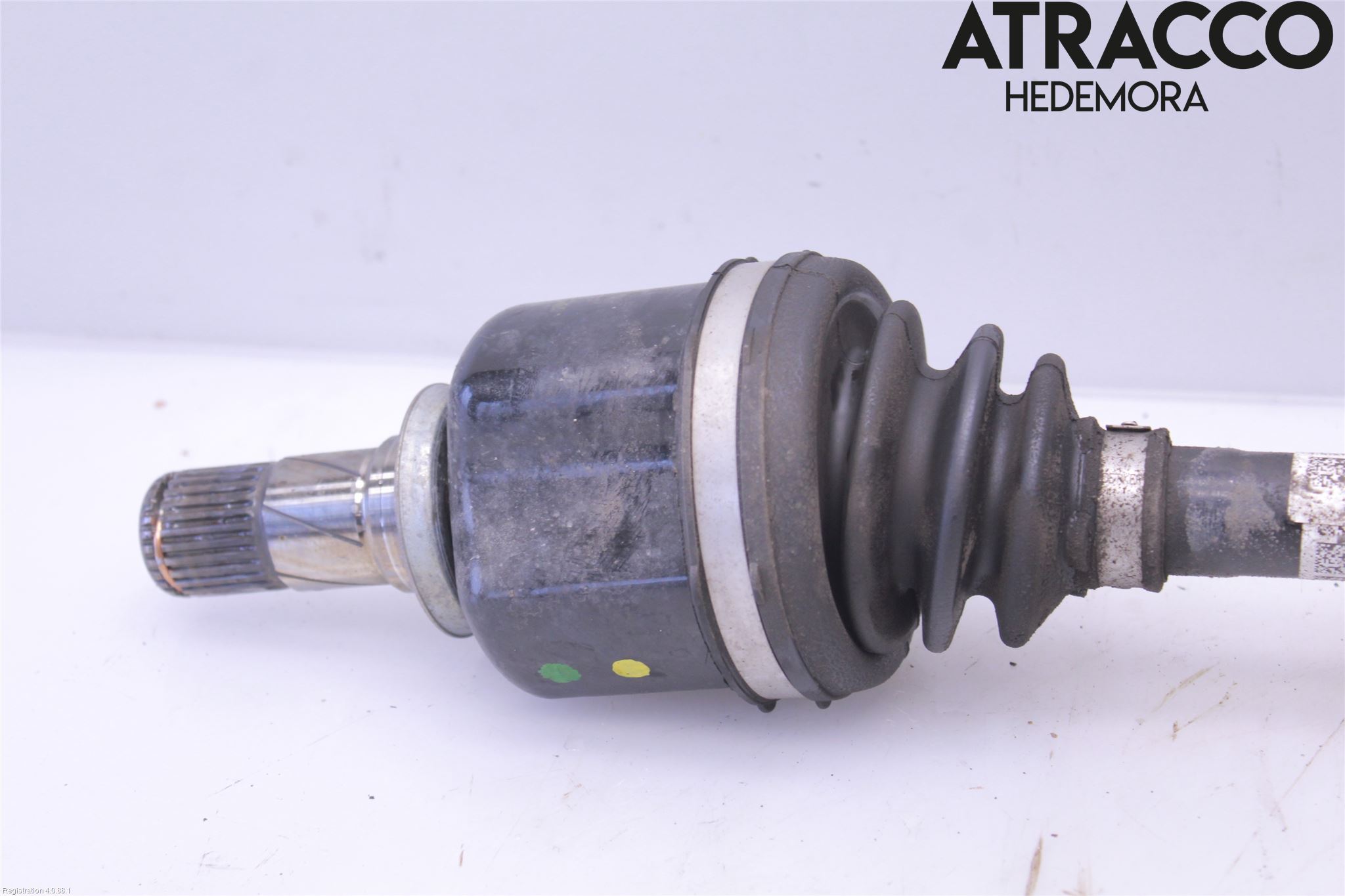 BMW X1 F48 15-22 Drivaxel Fram Vänster