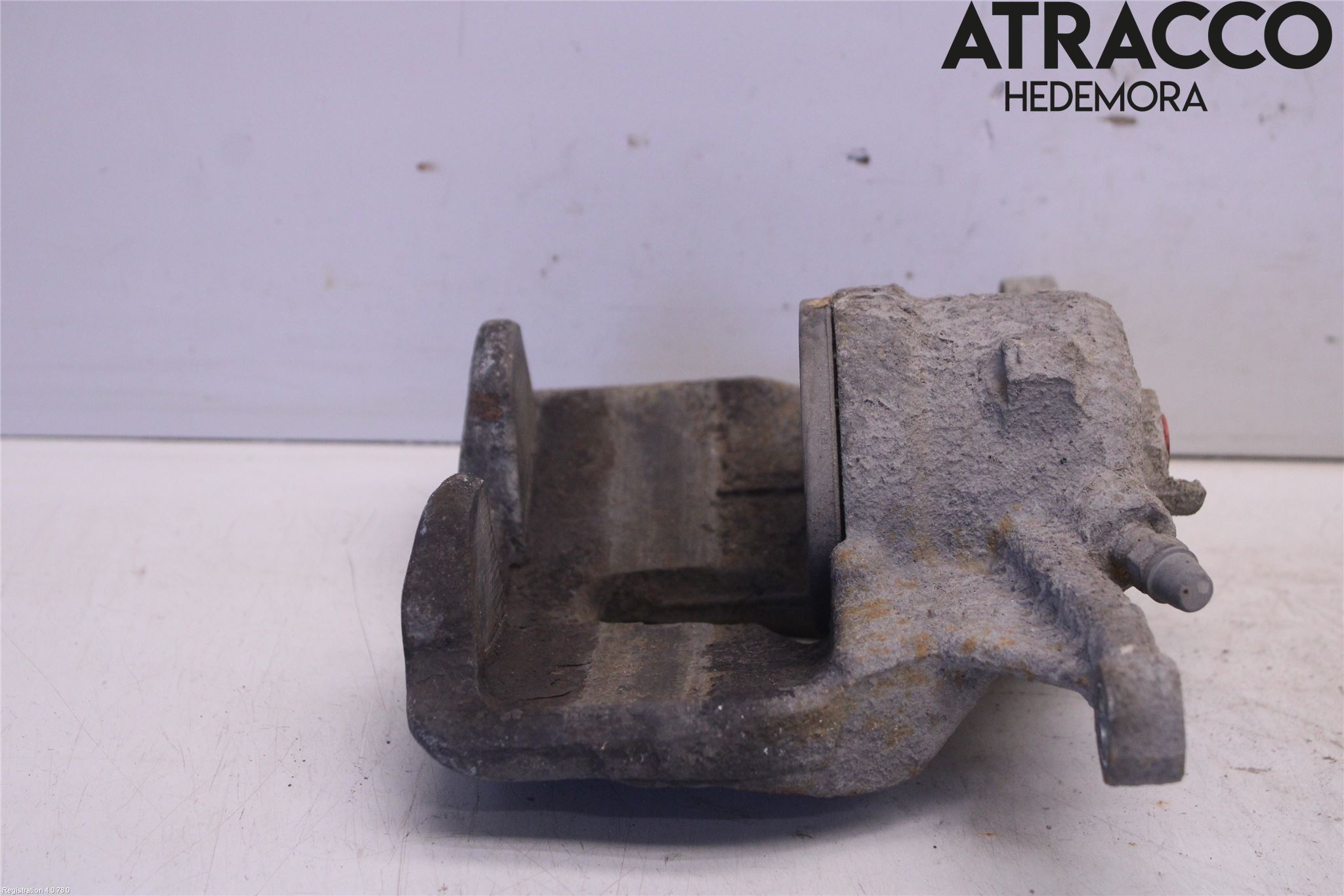 Volkswagen VW PASSAT 15-19 Bromsok Fram Höger