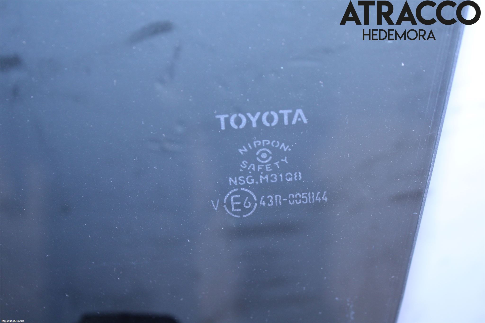 Toyota COROLLA CROSS XG10 22- Dörruta Bak Vänster