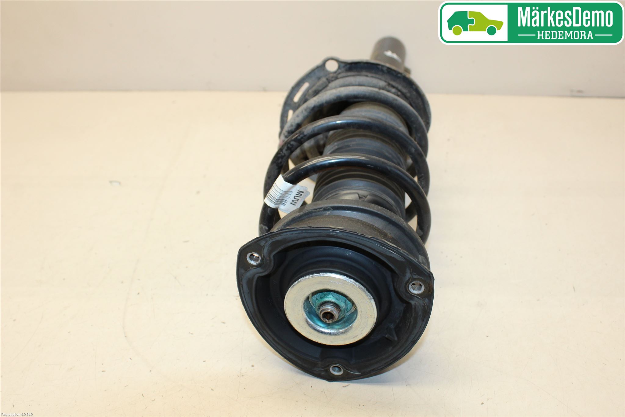 Volkswagen VW GOLF / E-GOLF VII 13-20 Fjäderben Fram Höger