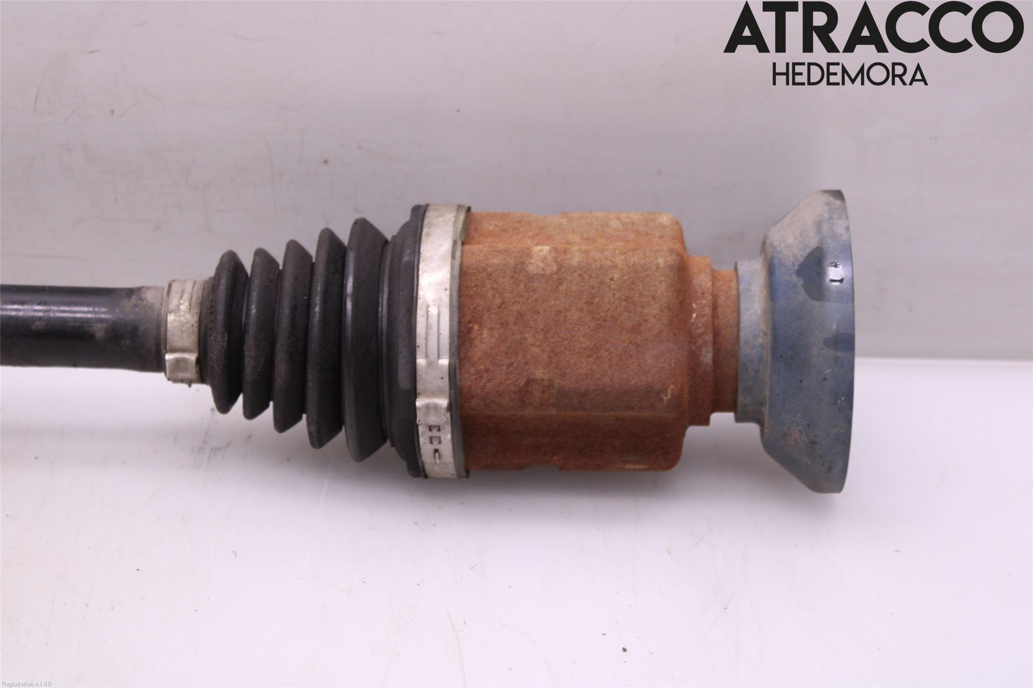 Volkswagen VW TIGUAN 16-24 Drivaxel Fram Höger