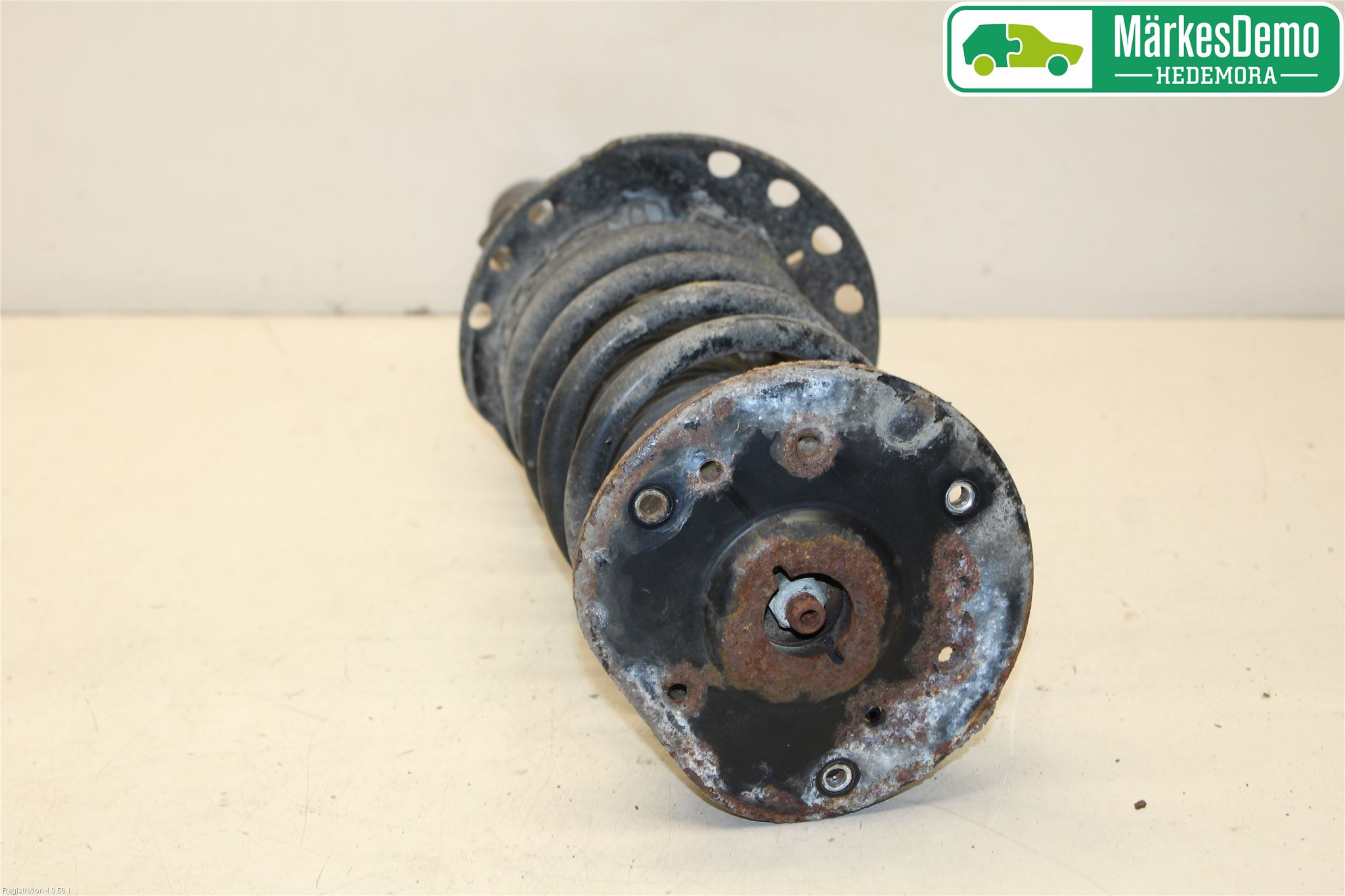 Volvo V60 11-13 Fjäderben Fram Vänster