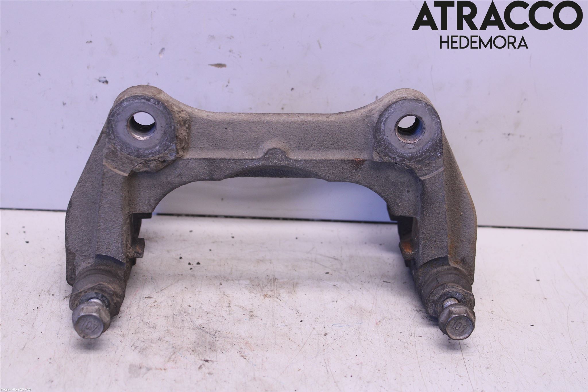 Opel INSIGNIA 17- Bromsokshållare