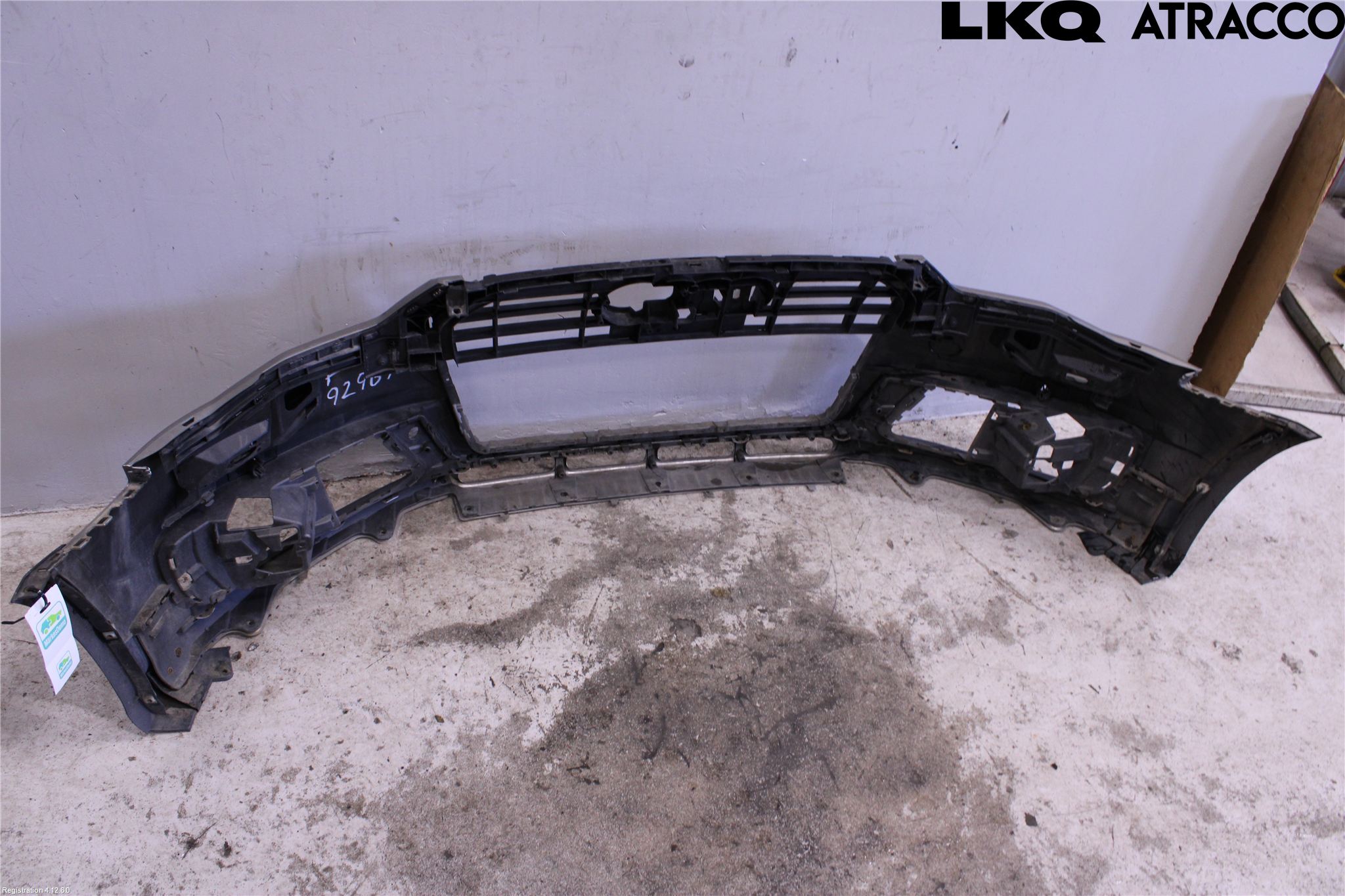 Audi A6 ALLROAD 12-18 Stötfångarbeklädnad Fram