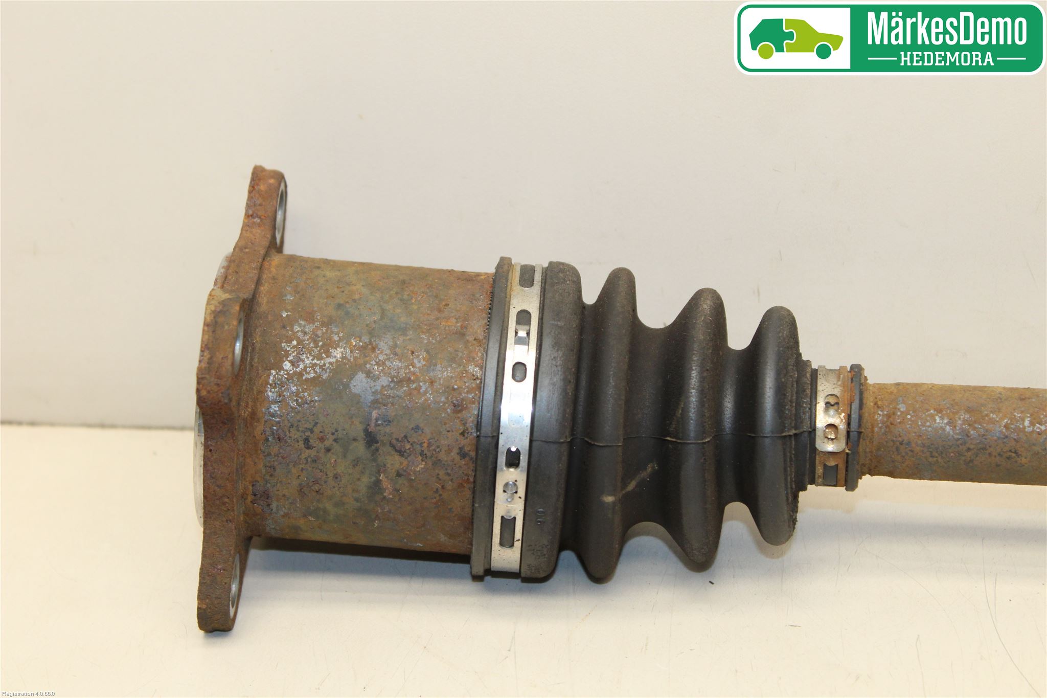 Toyota RAV4 13-18 Drivaxel Bak Höger