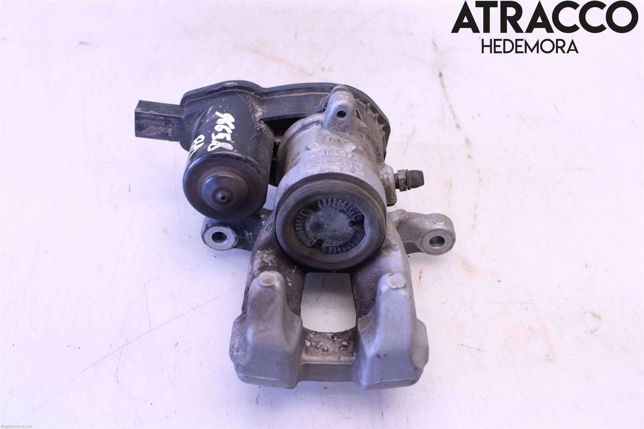 Opel CORSA F, CORSA-E 20- Bromsok Bak Vänster