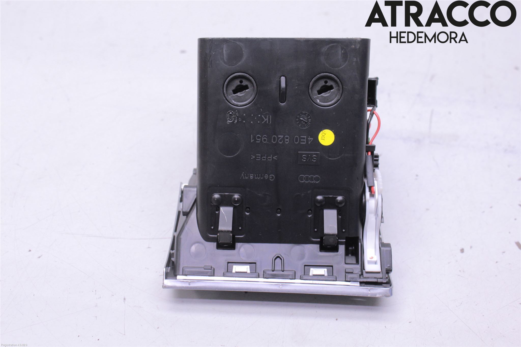 Audi A8/S8 4E  02-09 Defrosterkanal-Munstycke