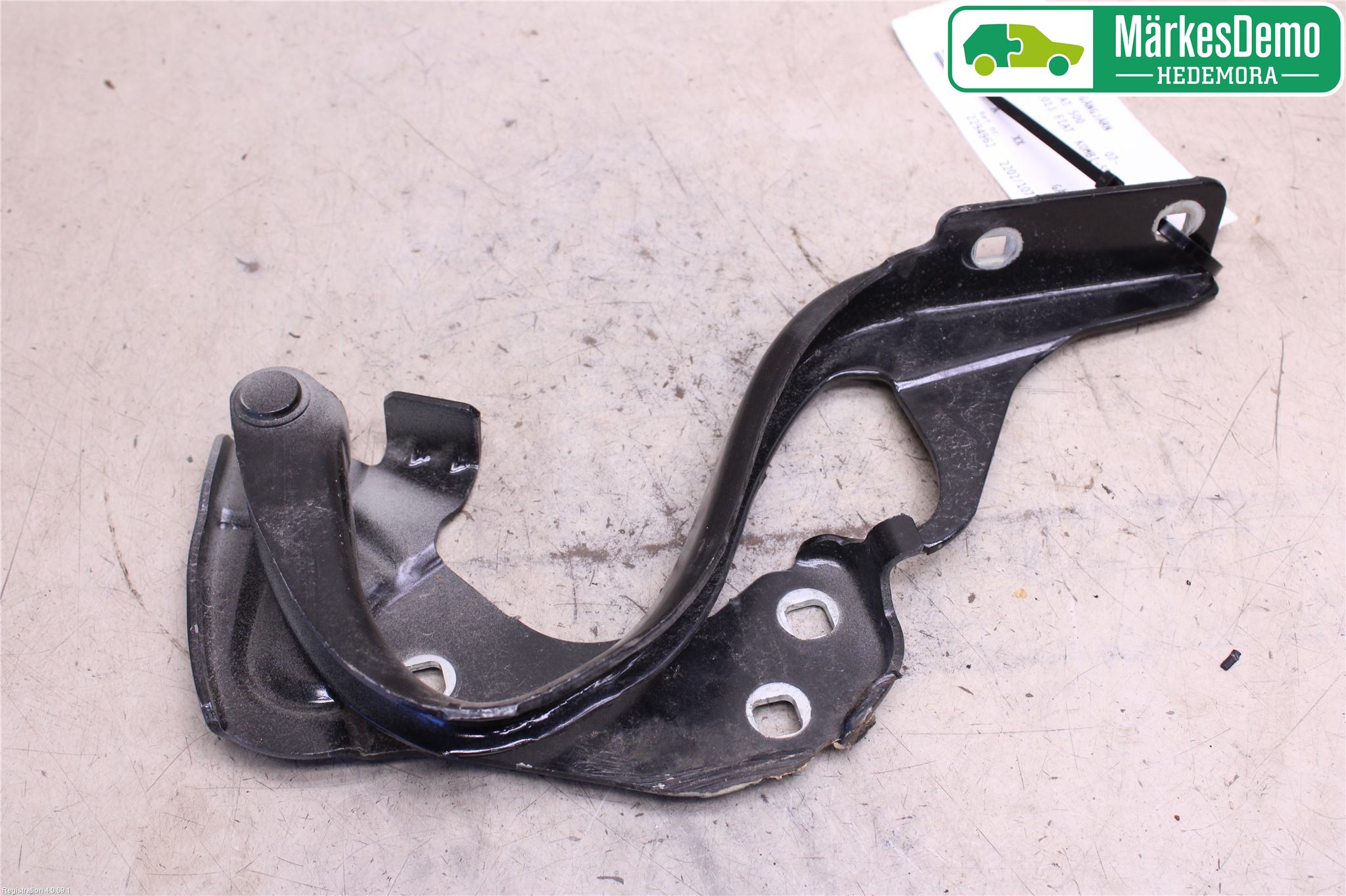 Fiat 500 07- Huvgångjärn