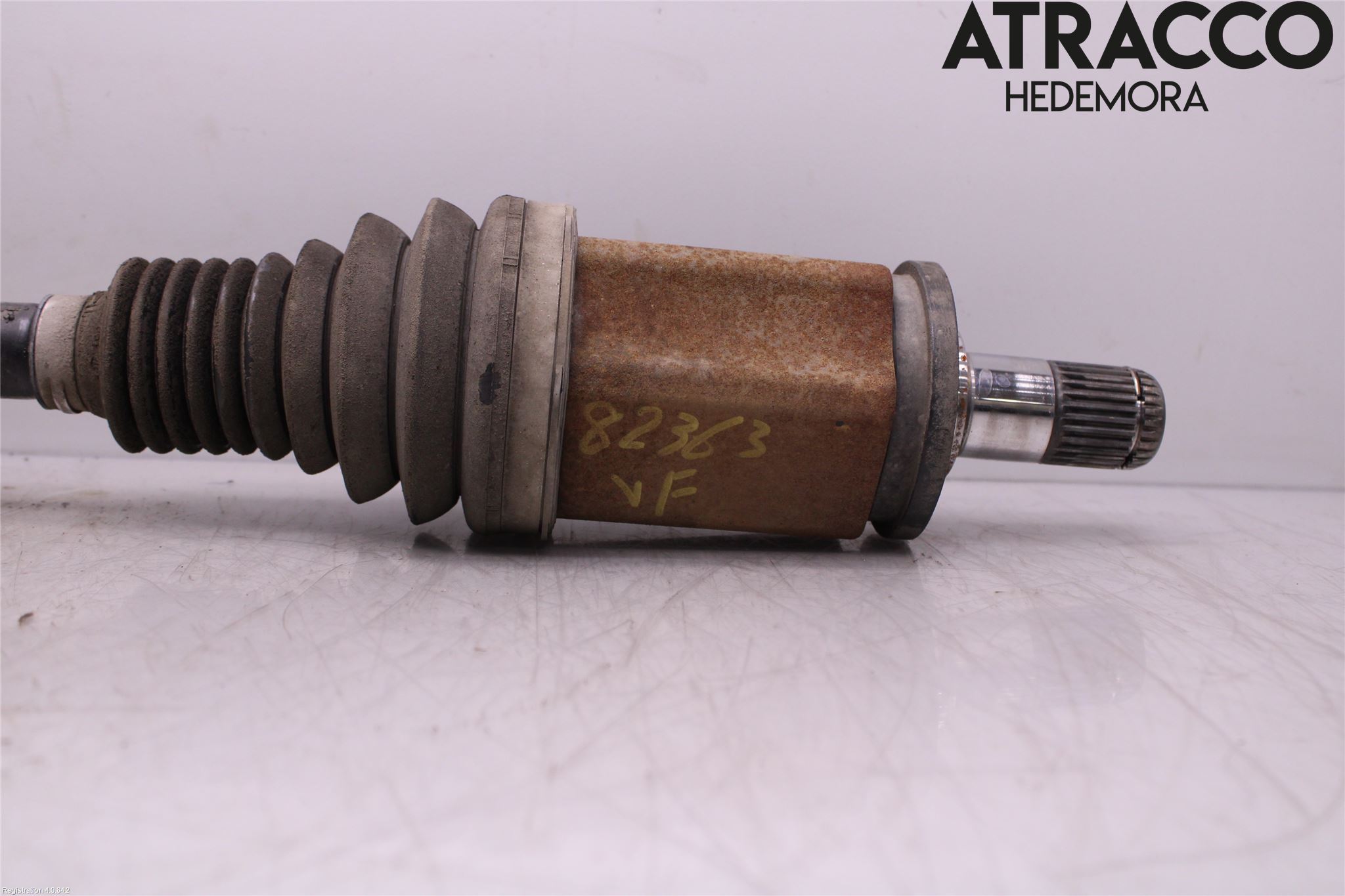 BMW 3 F30/F31/F80 12-19 Drivaxel Fram Vänster