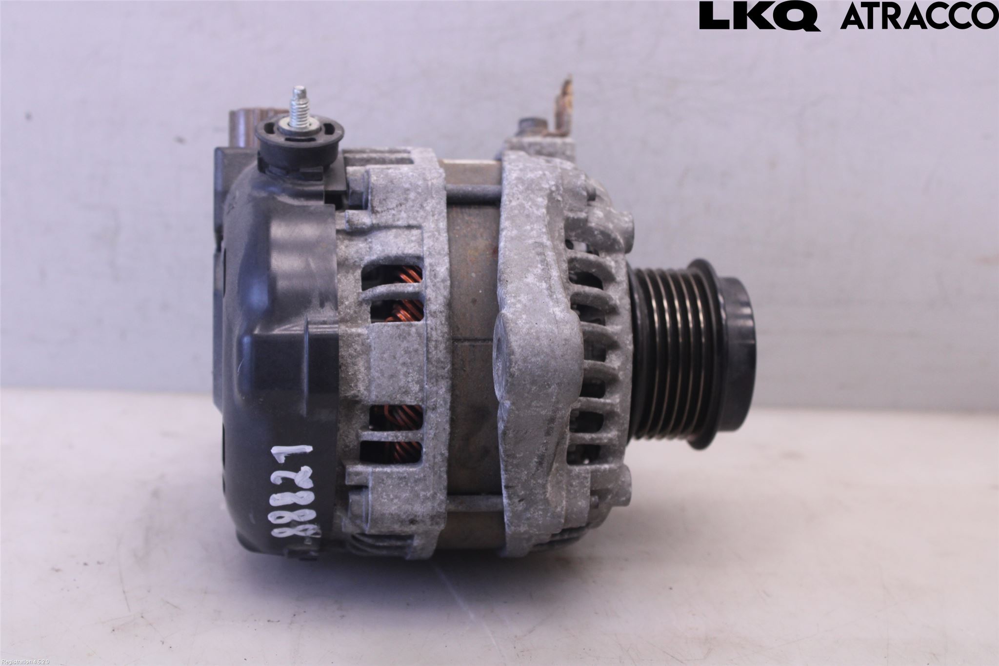 Toyota AVENSIS 09-15 Generator