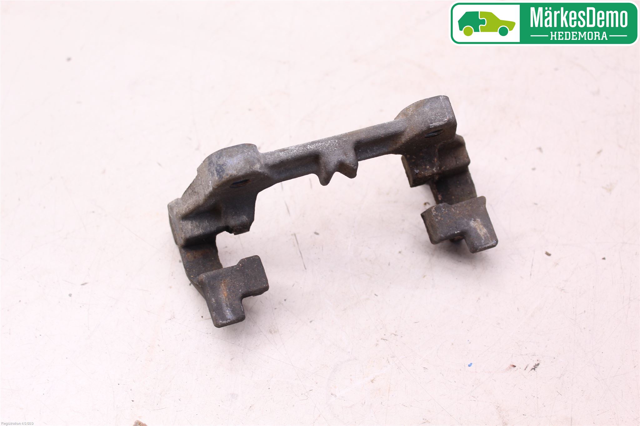 Ford MONDEO 15-22 Bromsokshållare