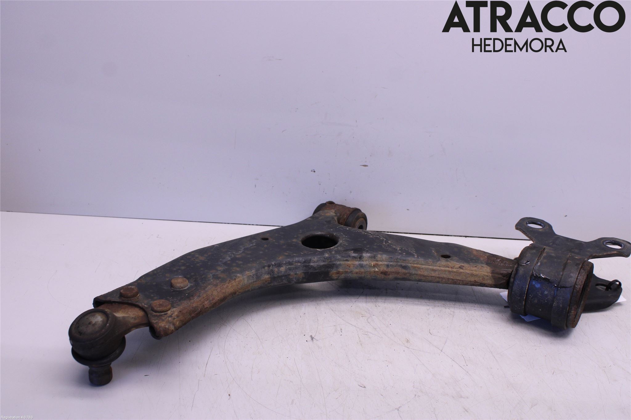 Ford FOCUS 15-18 Bärarm Fram Undre Hö