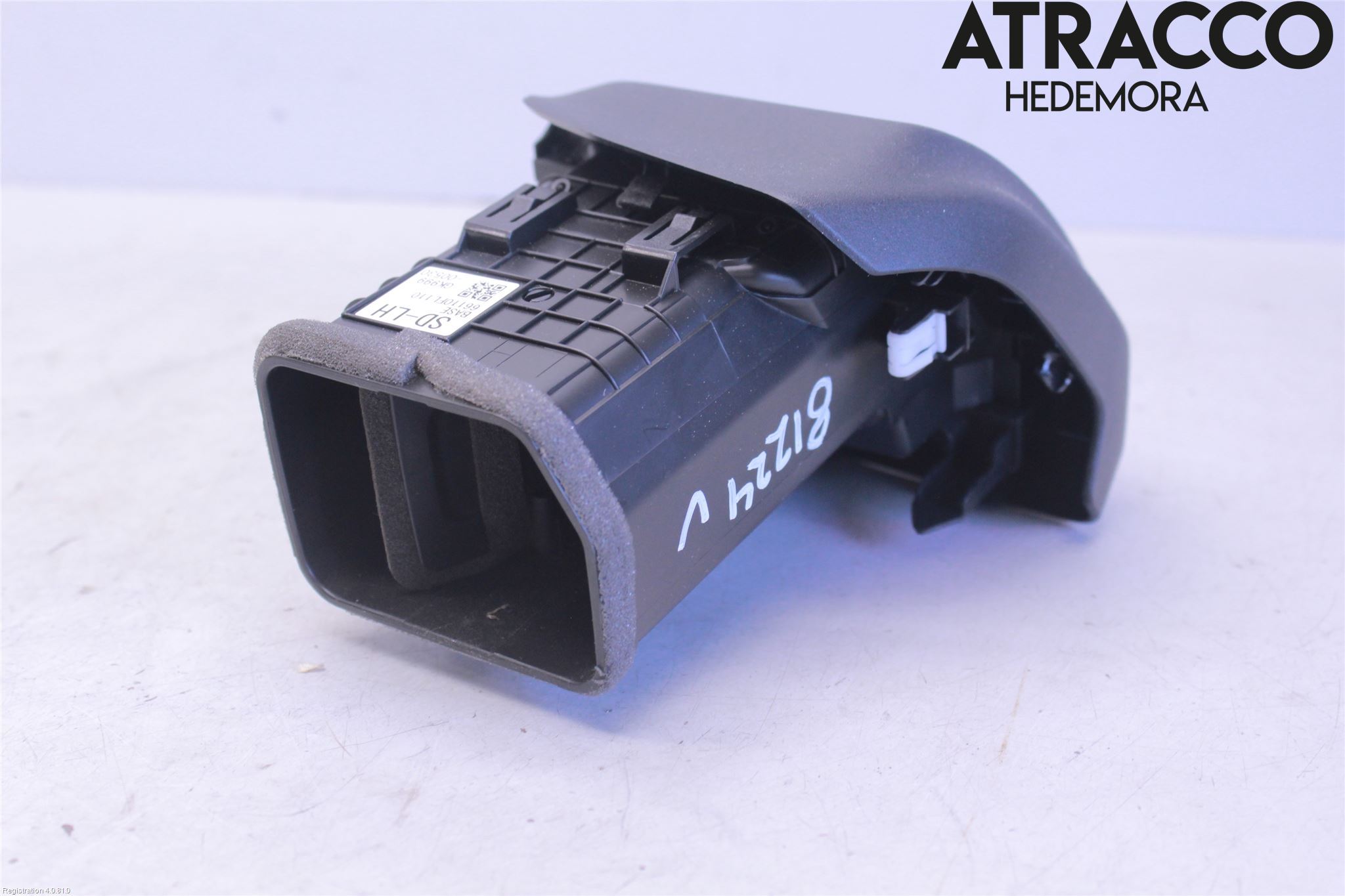 Subaru IMPREZA V 18- Defrosterkanal-Munstycke