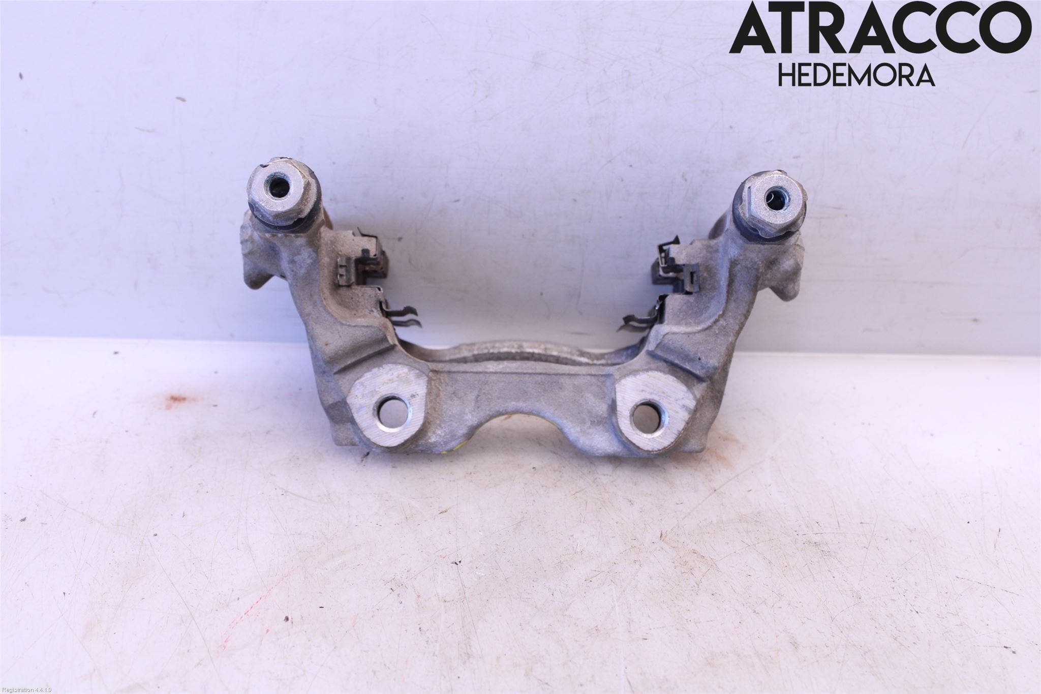 Toyota YARIS XP21 20- Bromsokshållare