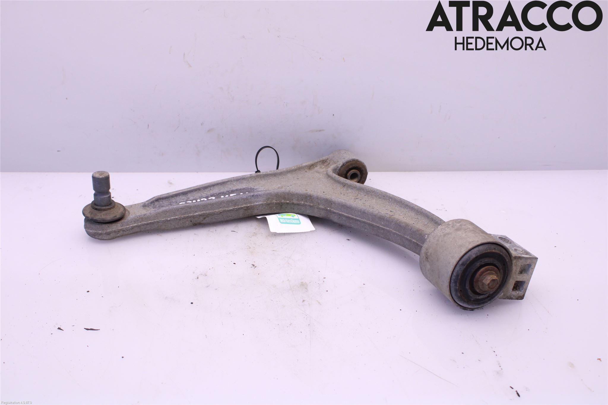 Saab 9-3 VER 2 Bärarm Fram Undre Vä