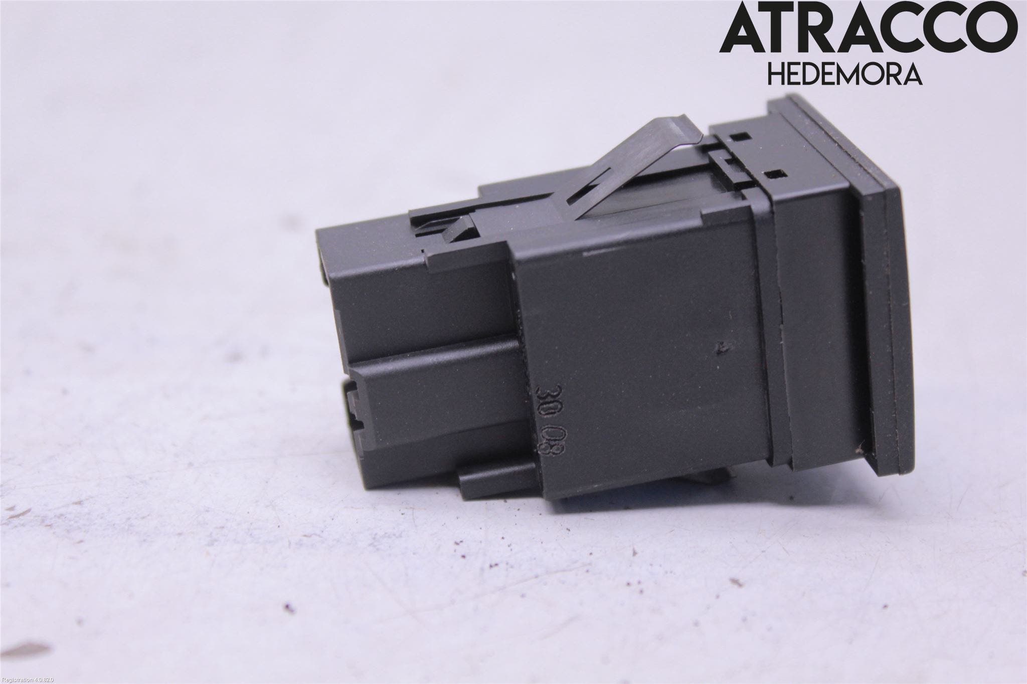 Volkswagen VW TRANSP/CARAVELLE (T5) 04-15 Strömställare Stolvärme