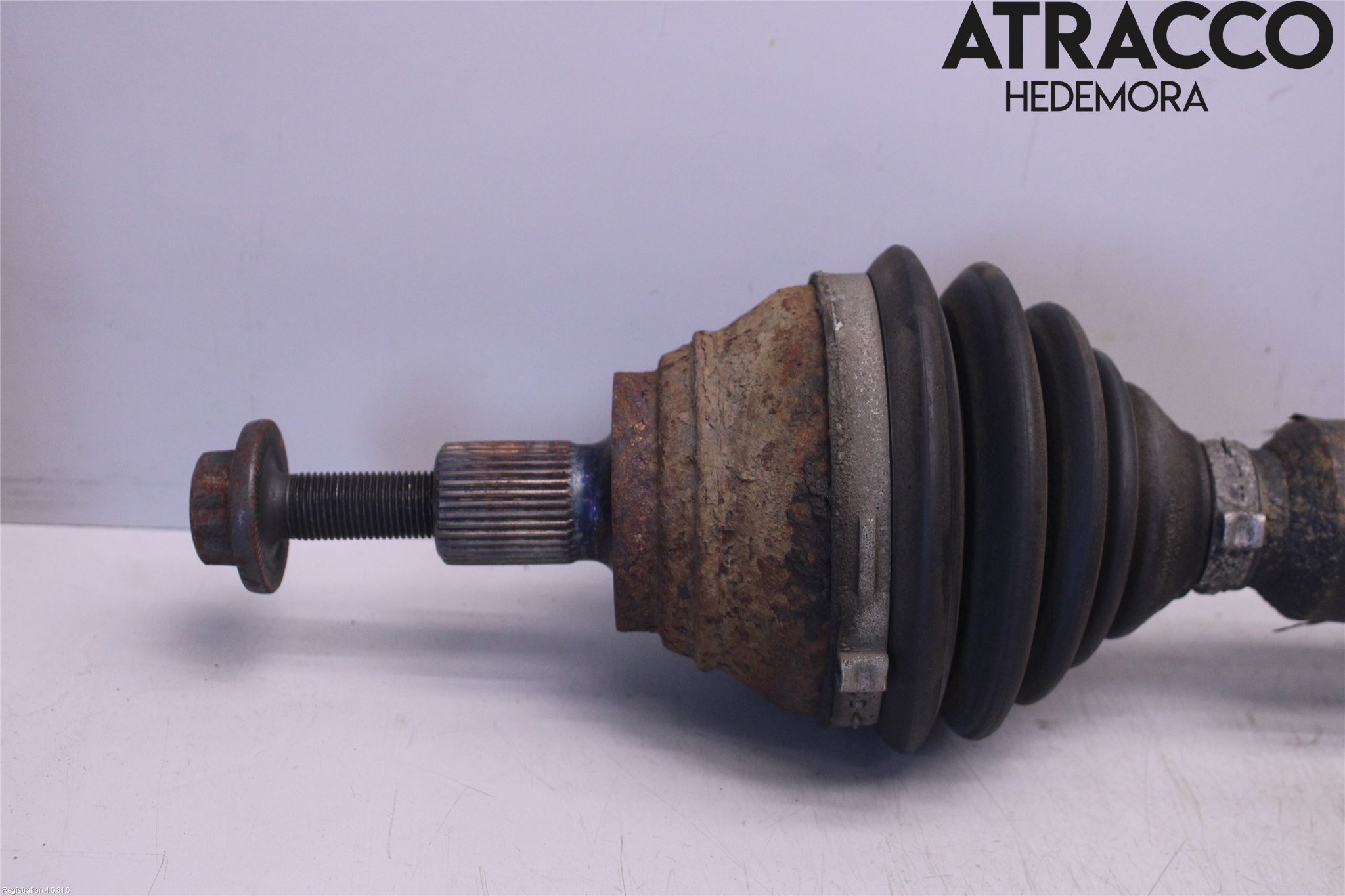 Volkswagen VW GOLF VI 09-13 Drivaxel Fram Höger