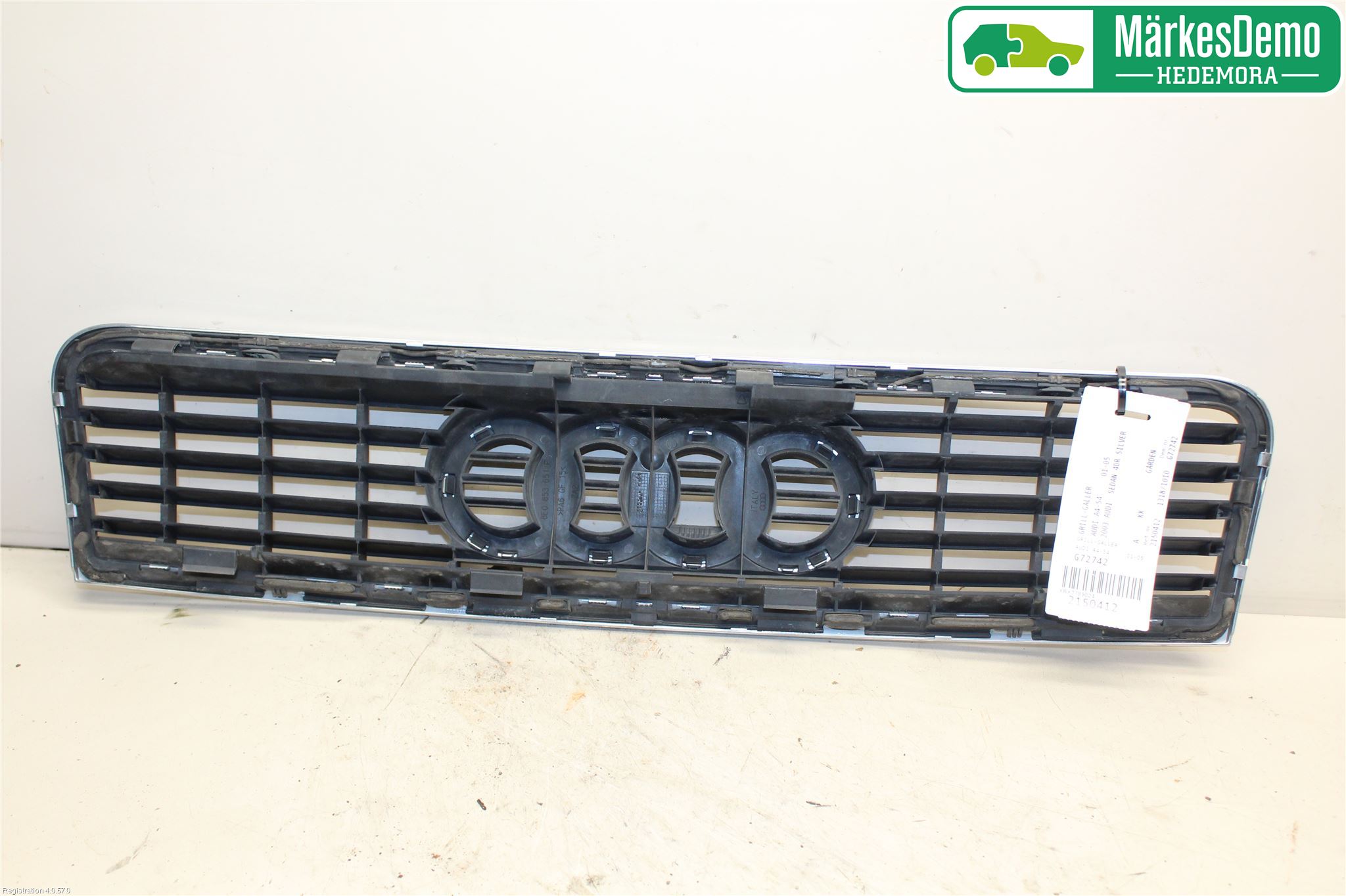 Audi A4/S4 01-05 Grill Komp