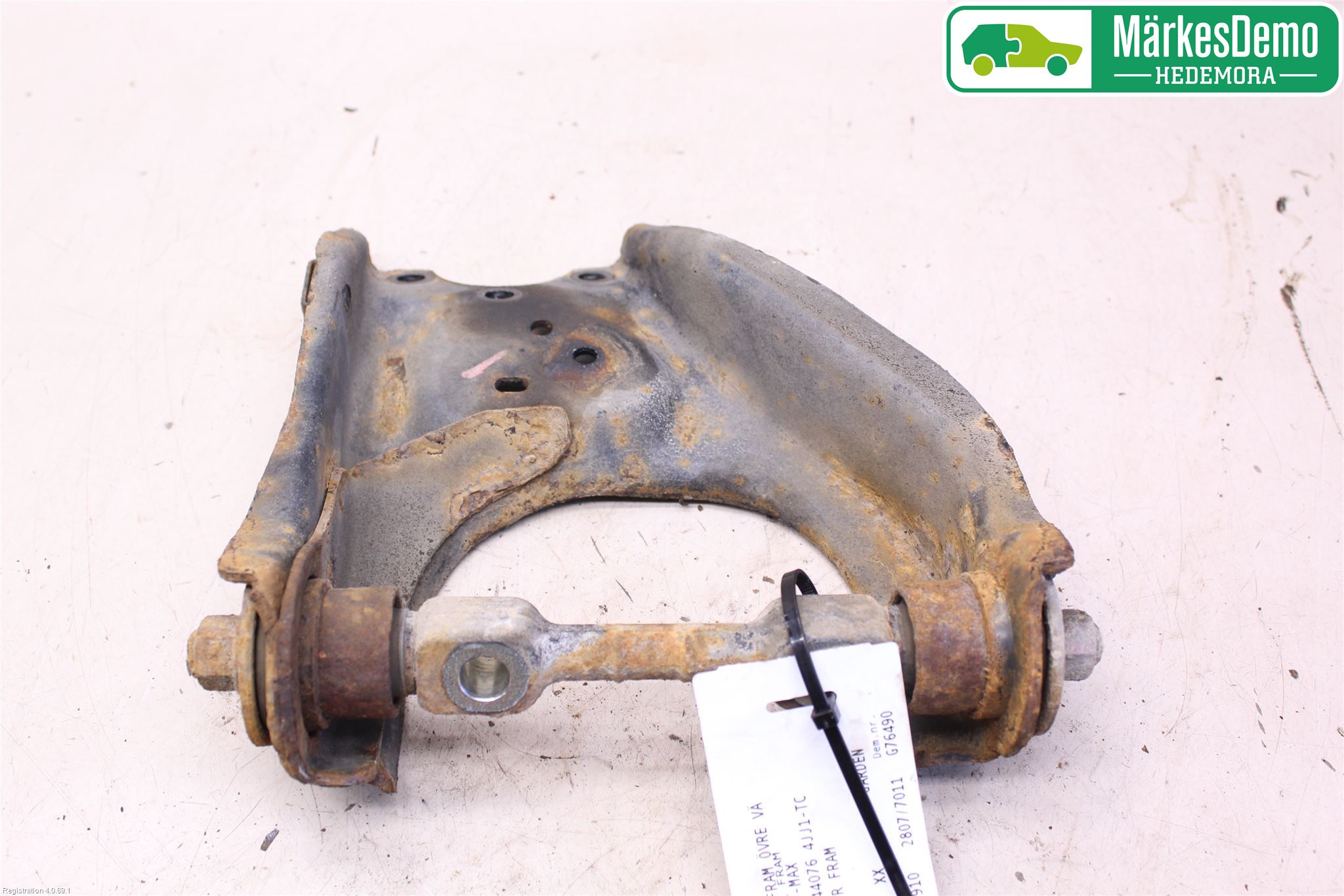 Isuzu D-MAX Bärarm Fram Övre Vä