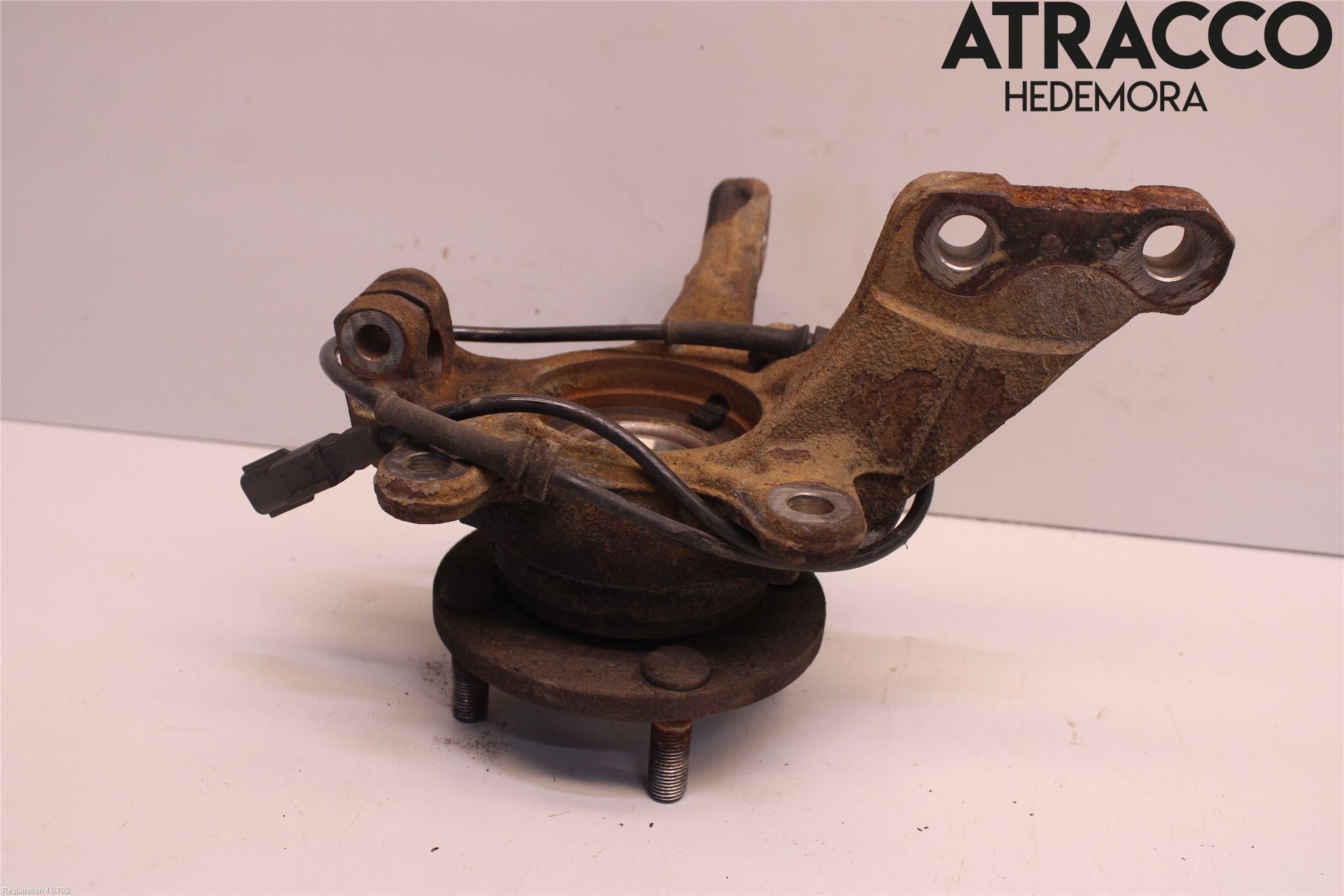 Nissan NOTE E12 14-20 Styrspindel Lagerhus Vä