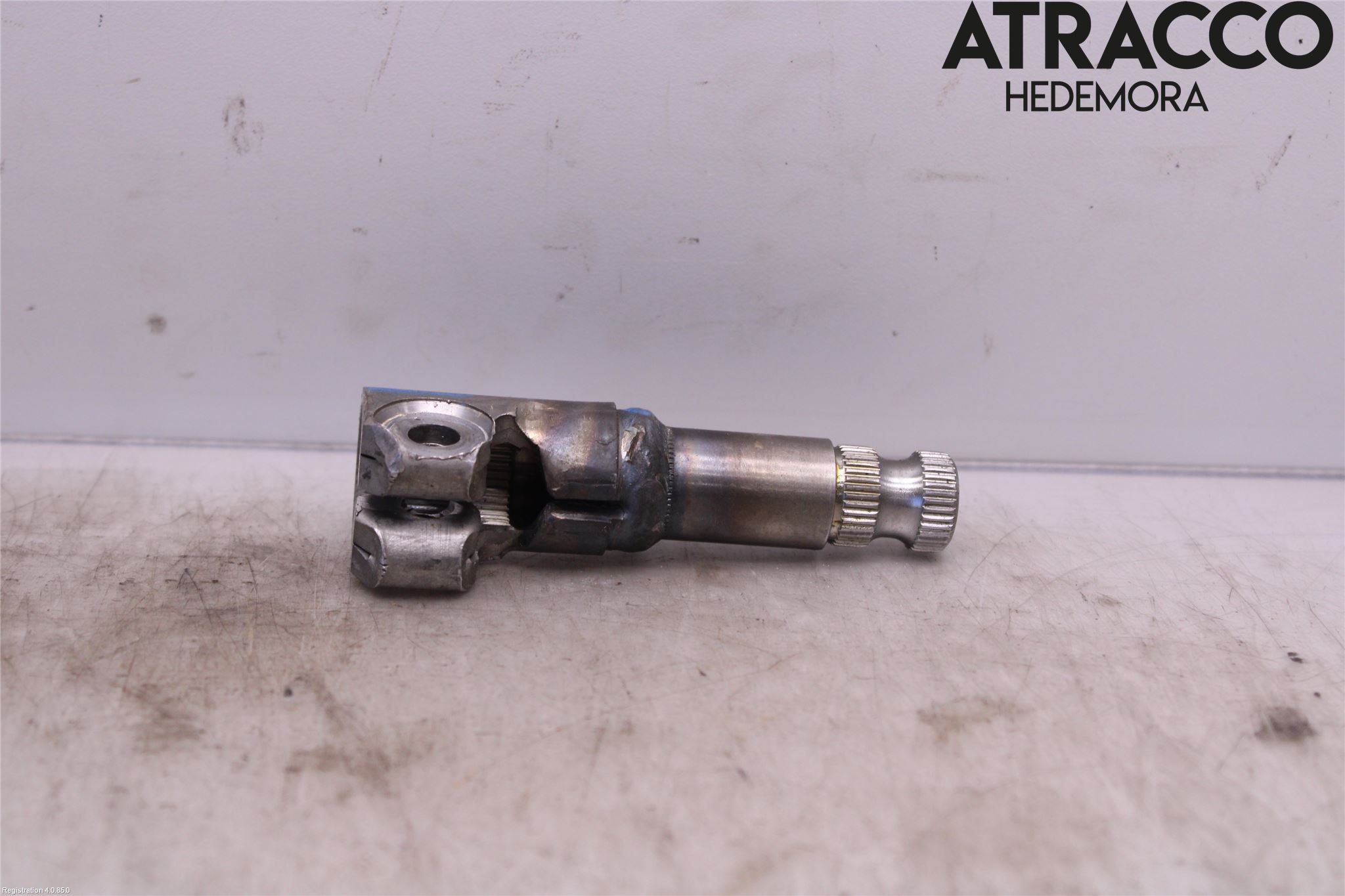 Toyota AVENSIS 03-06 Rattaxelknut