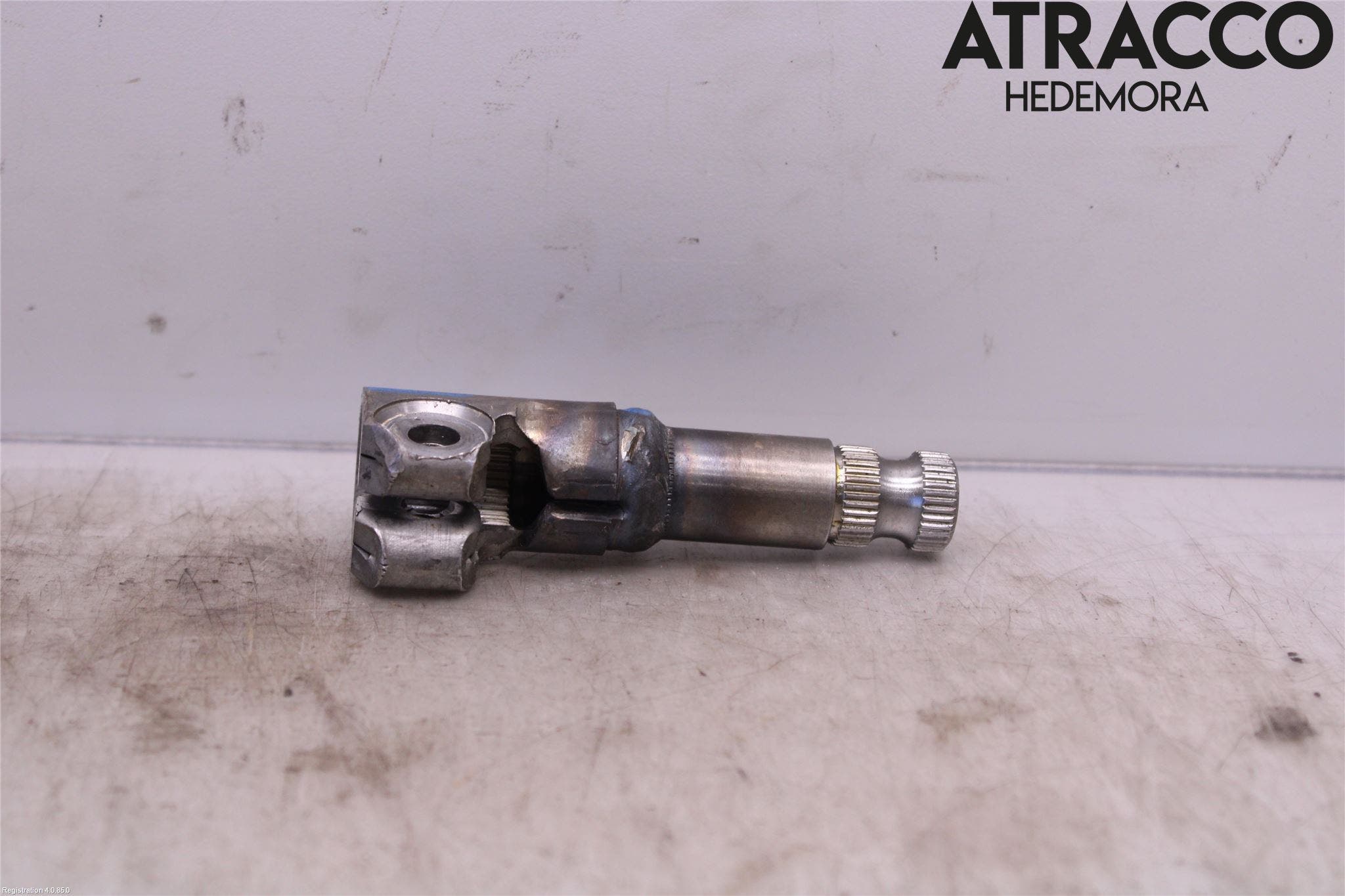 Toyota AVENSIS 03-06 Rattaxelknut