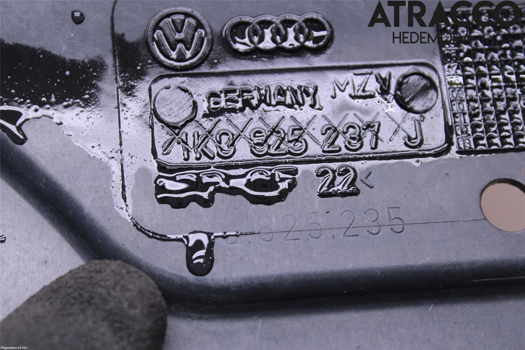 Volkswagen VW PASSAT 11-14 Hasplåt Plåt-Plast