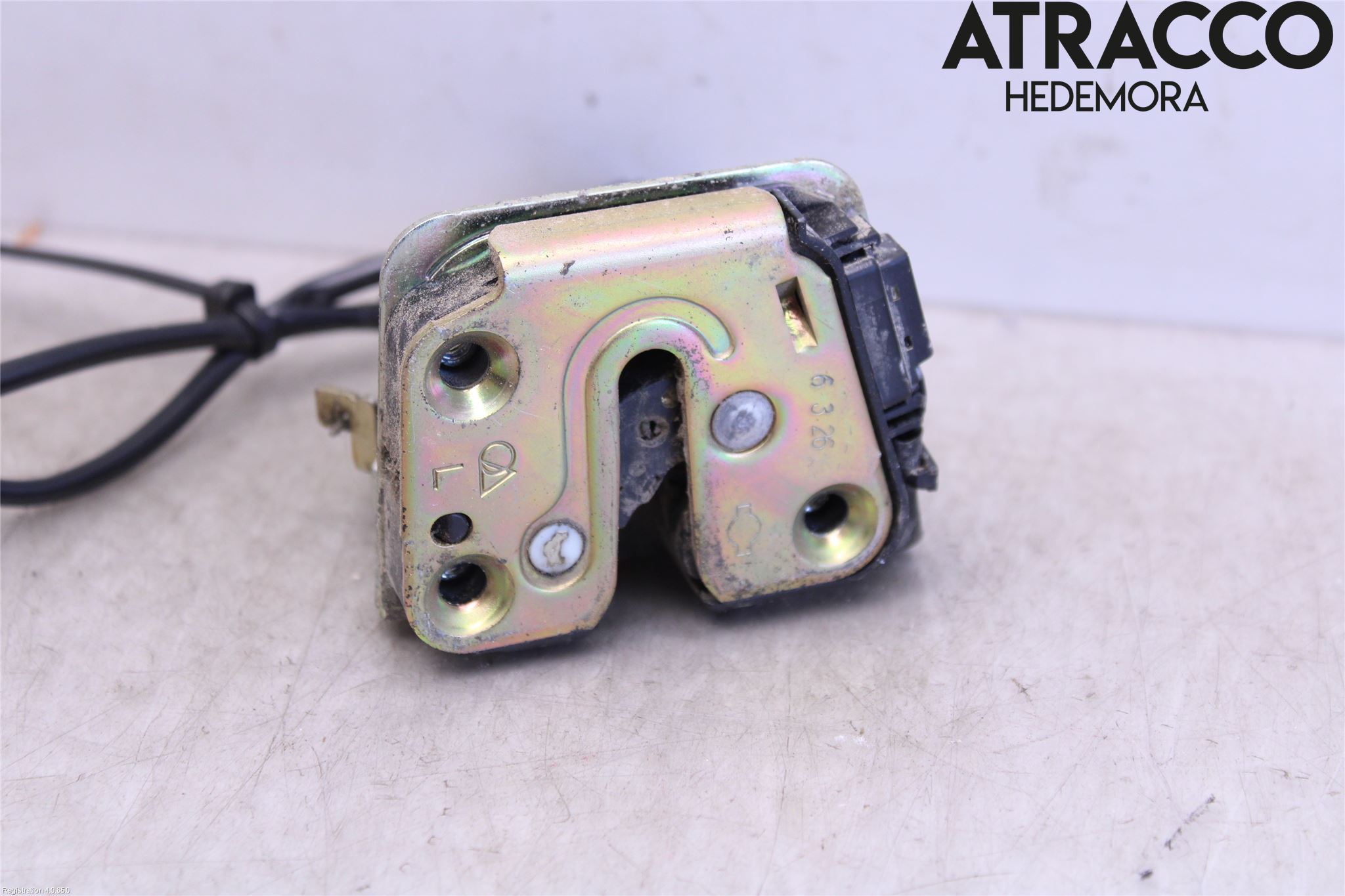 Nissan NAVARA 05-16 Låskista-Dörrlås