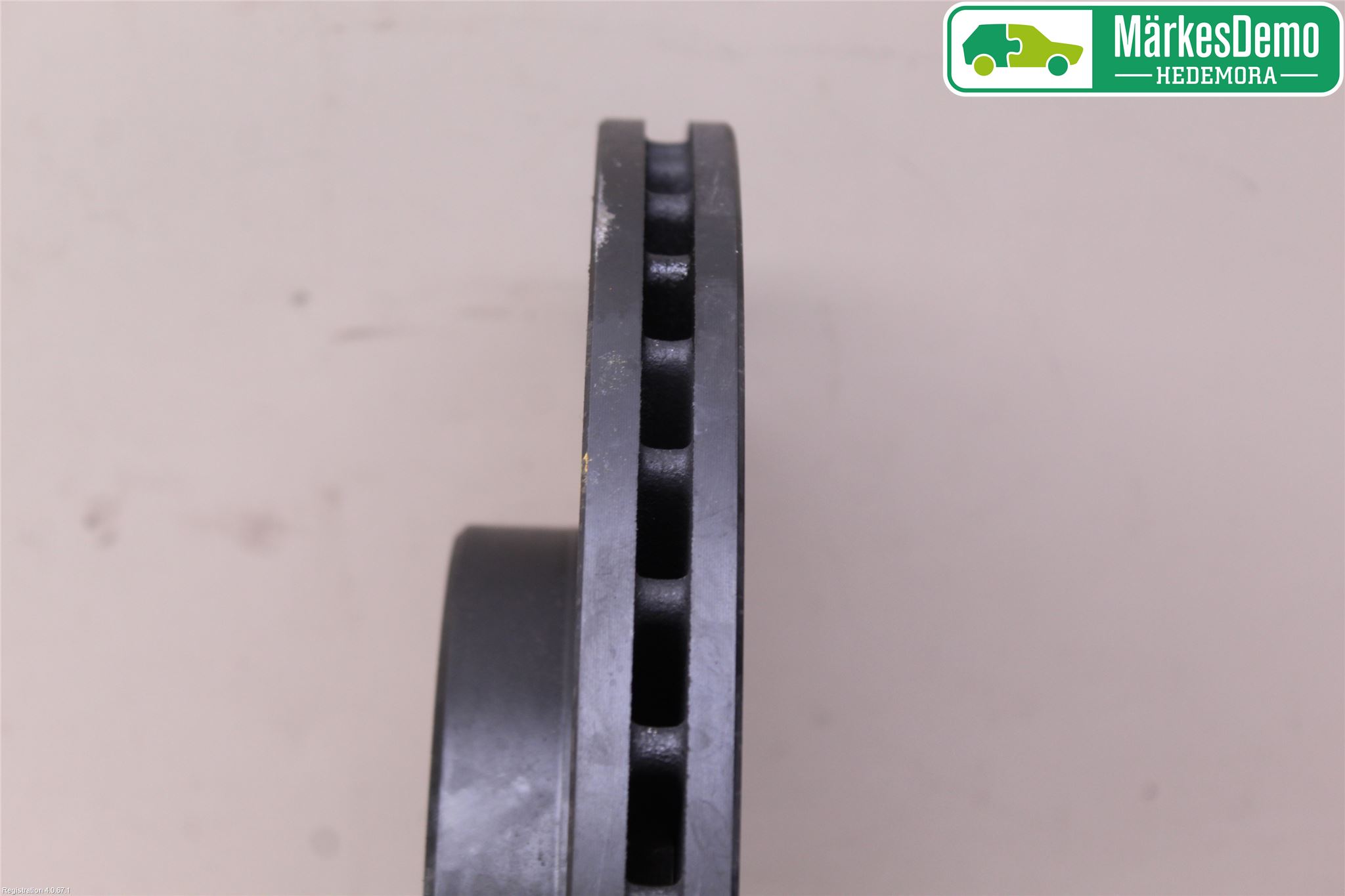 Volkswagen VW PASSAT 11-14 Bromsskiva Fram