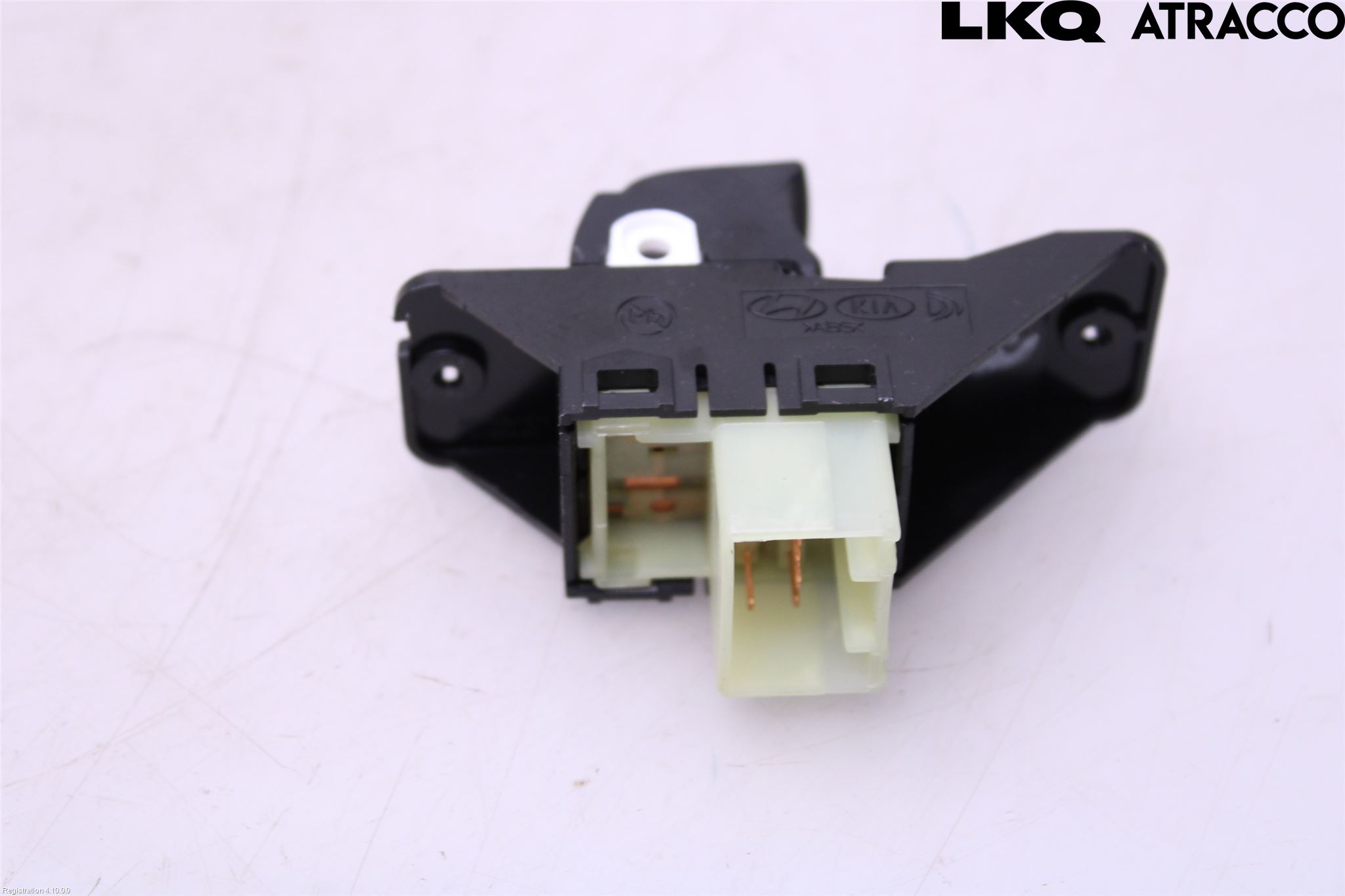 Kia STONIC 18->> Strömställare Elhiss